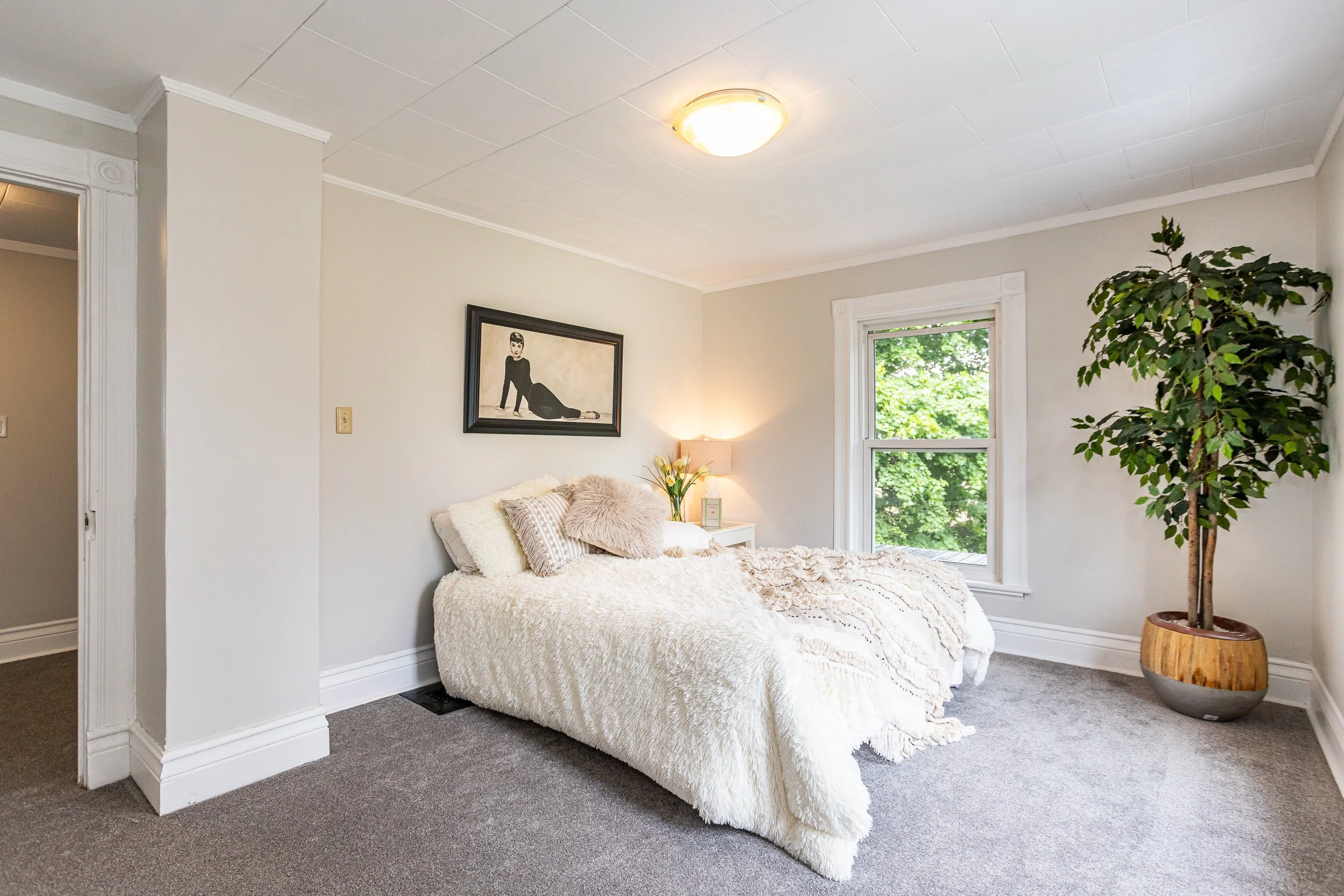 942 Westminster-22.jpg