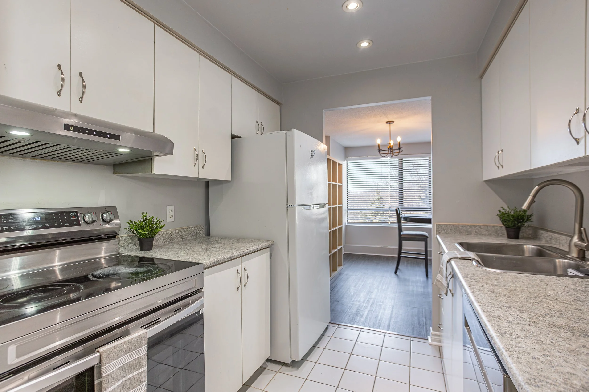 606-57- Proudfoot Lane-8.jpg