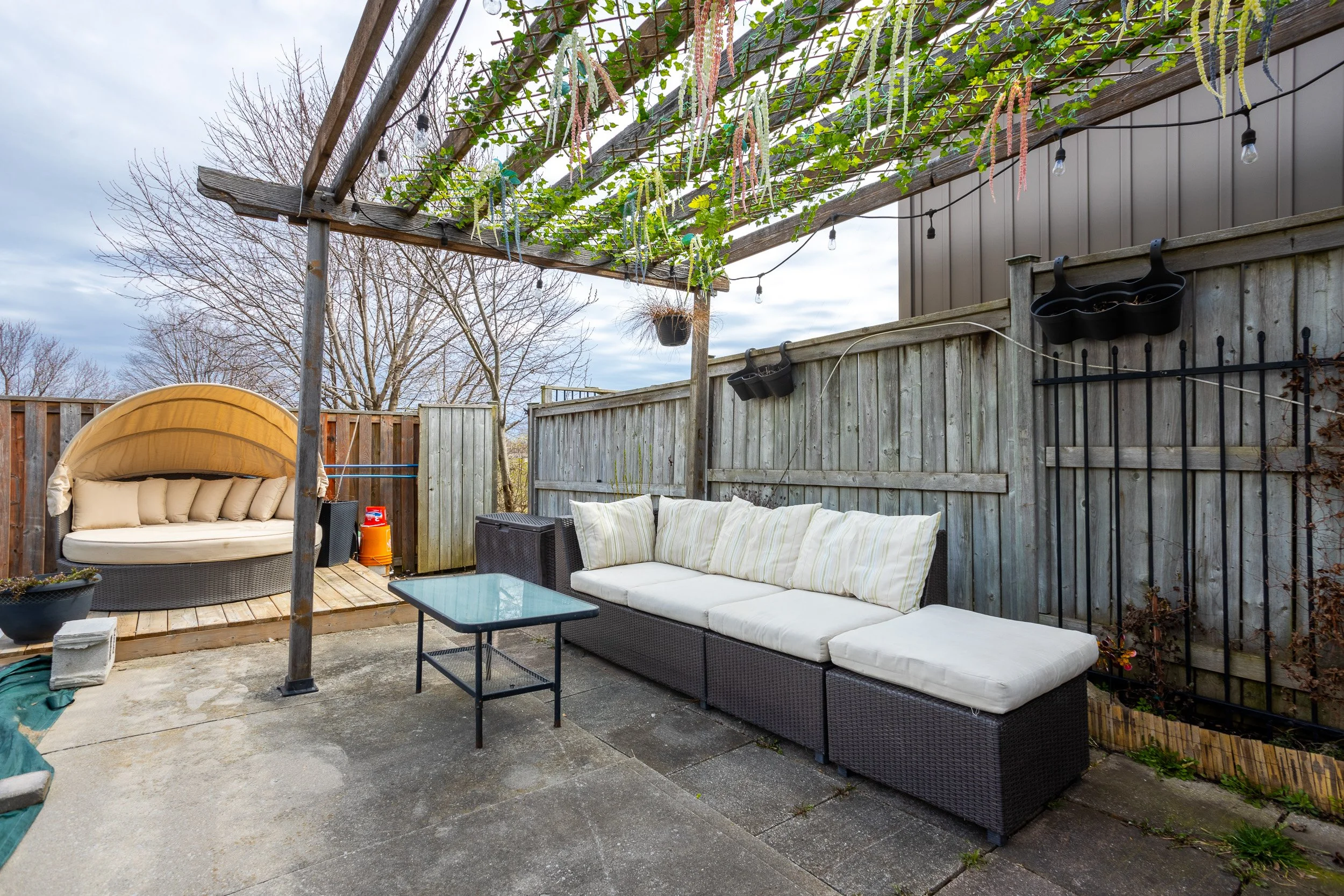 672 Alanbrook St Reshoot-40.jpg