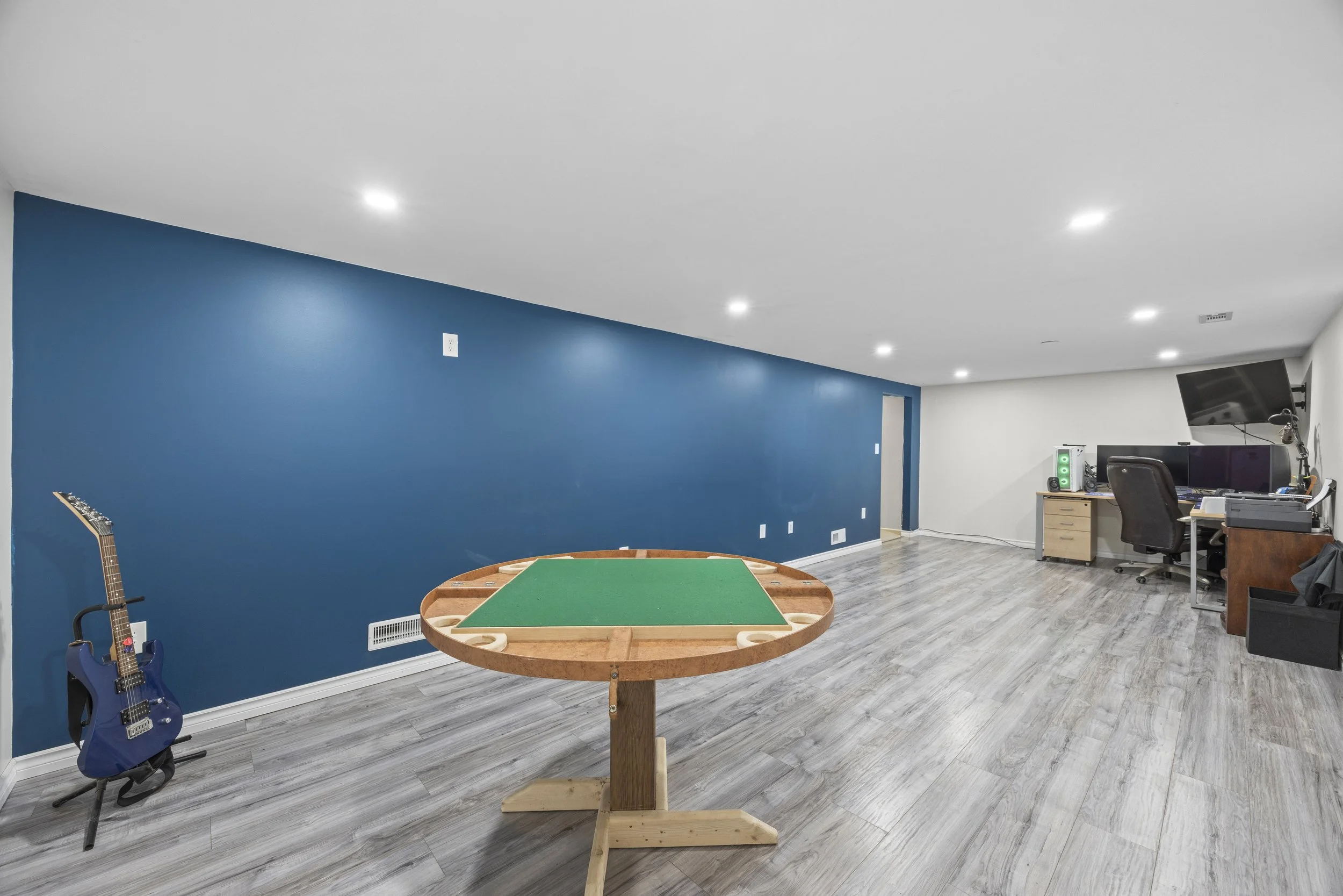 8 Kenwood Cres -31.JPG