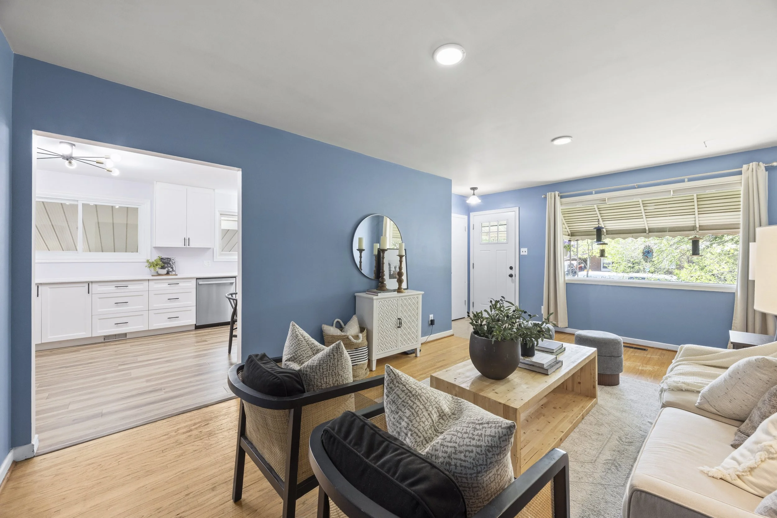8 Kenwood Cres -11.JPG