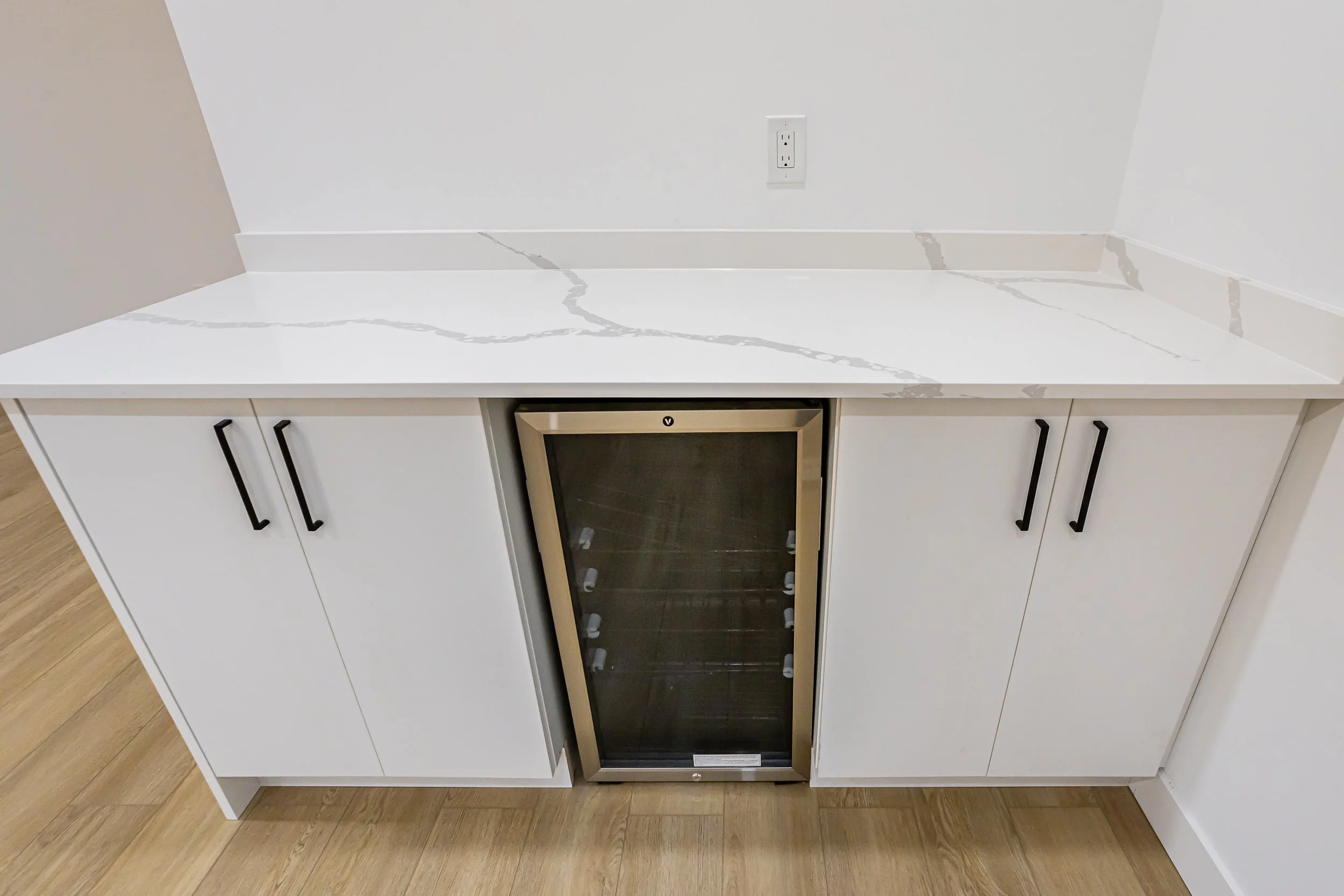 22664 Queens Line-17.jpg