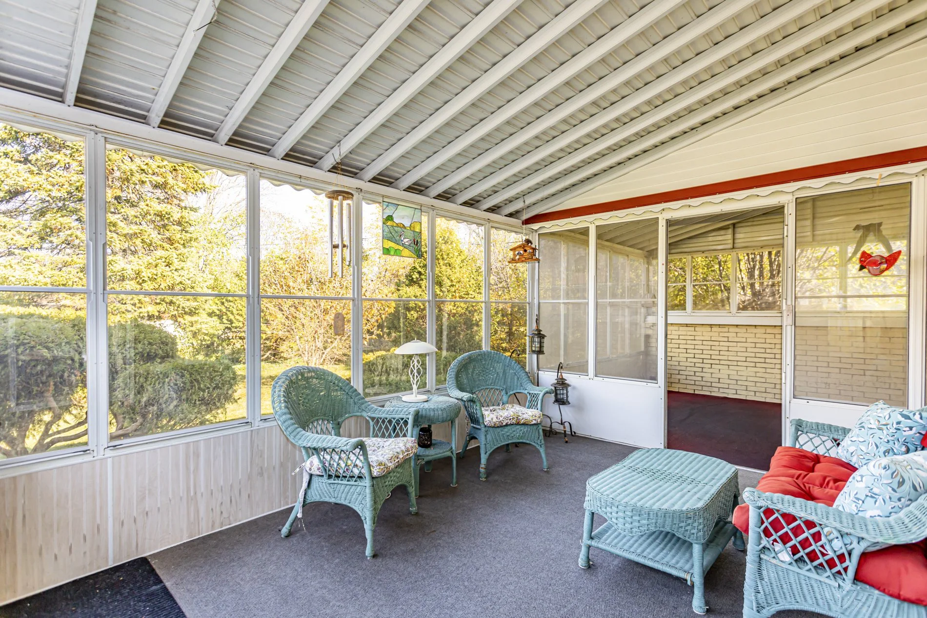 166 Base Line Rd W_31.JPG