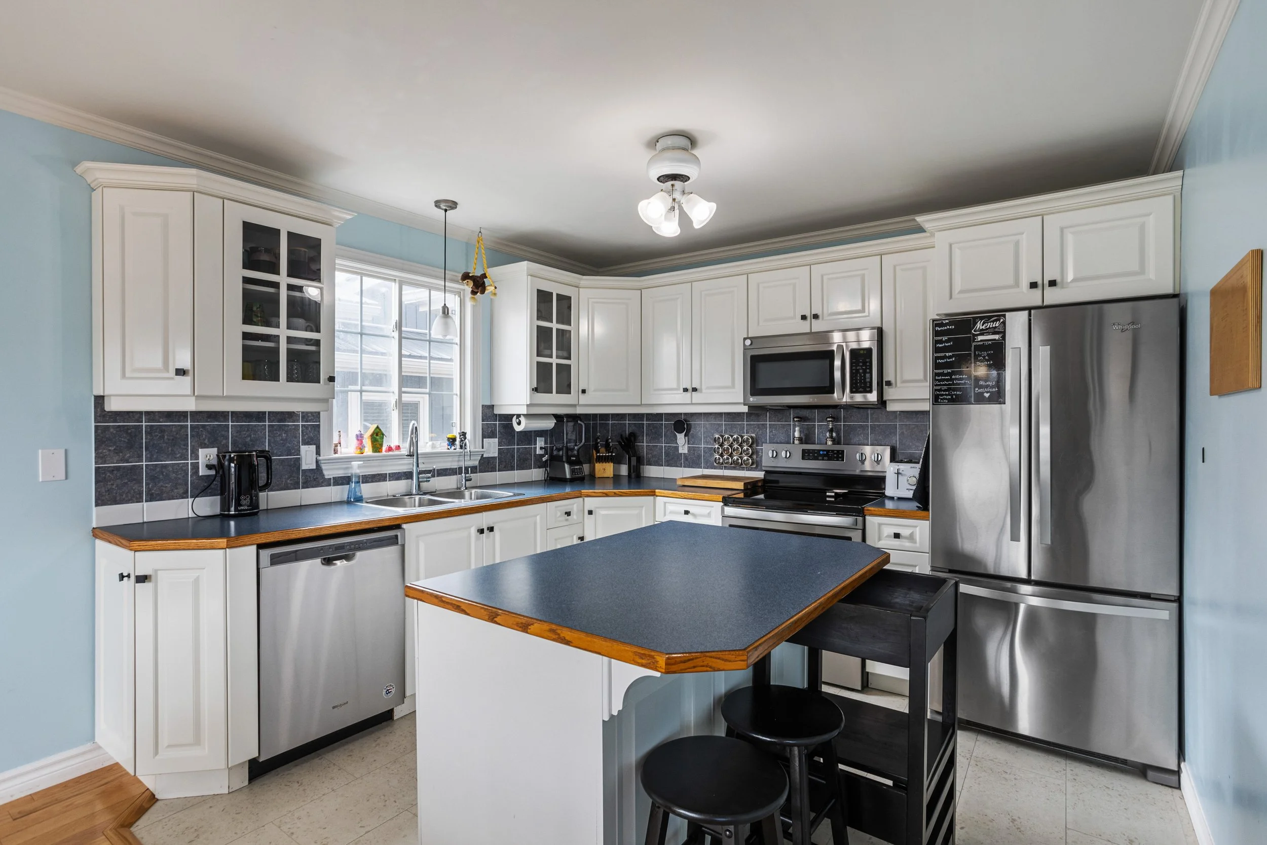260 Mutual Dr - 14.jpg