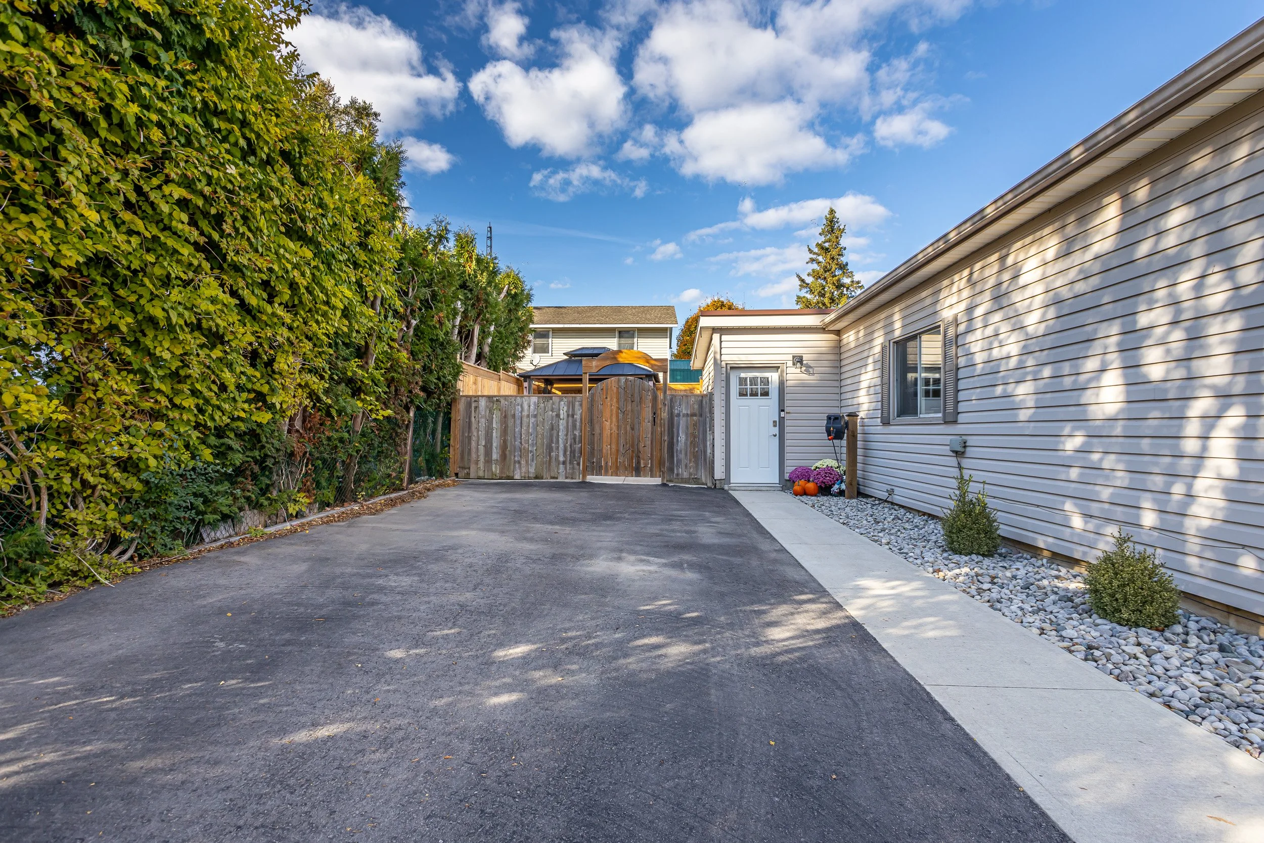 46 4th St-4.jpg