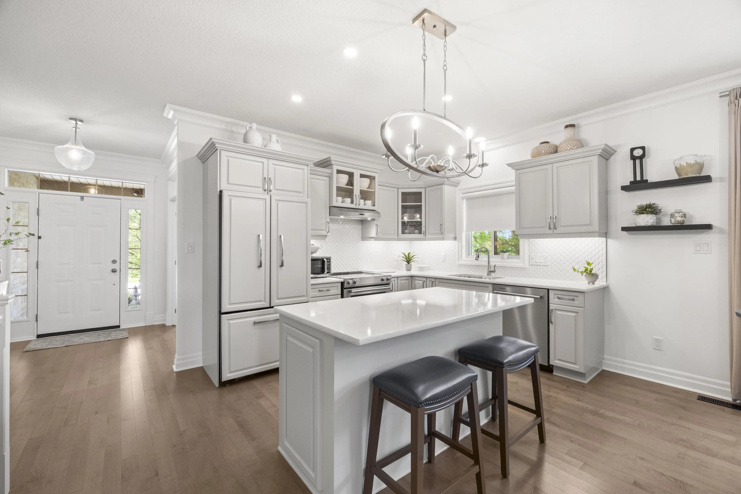 10-2080 Beaverbrook Ave -13.JPG