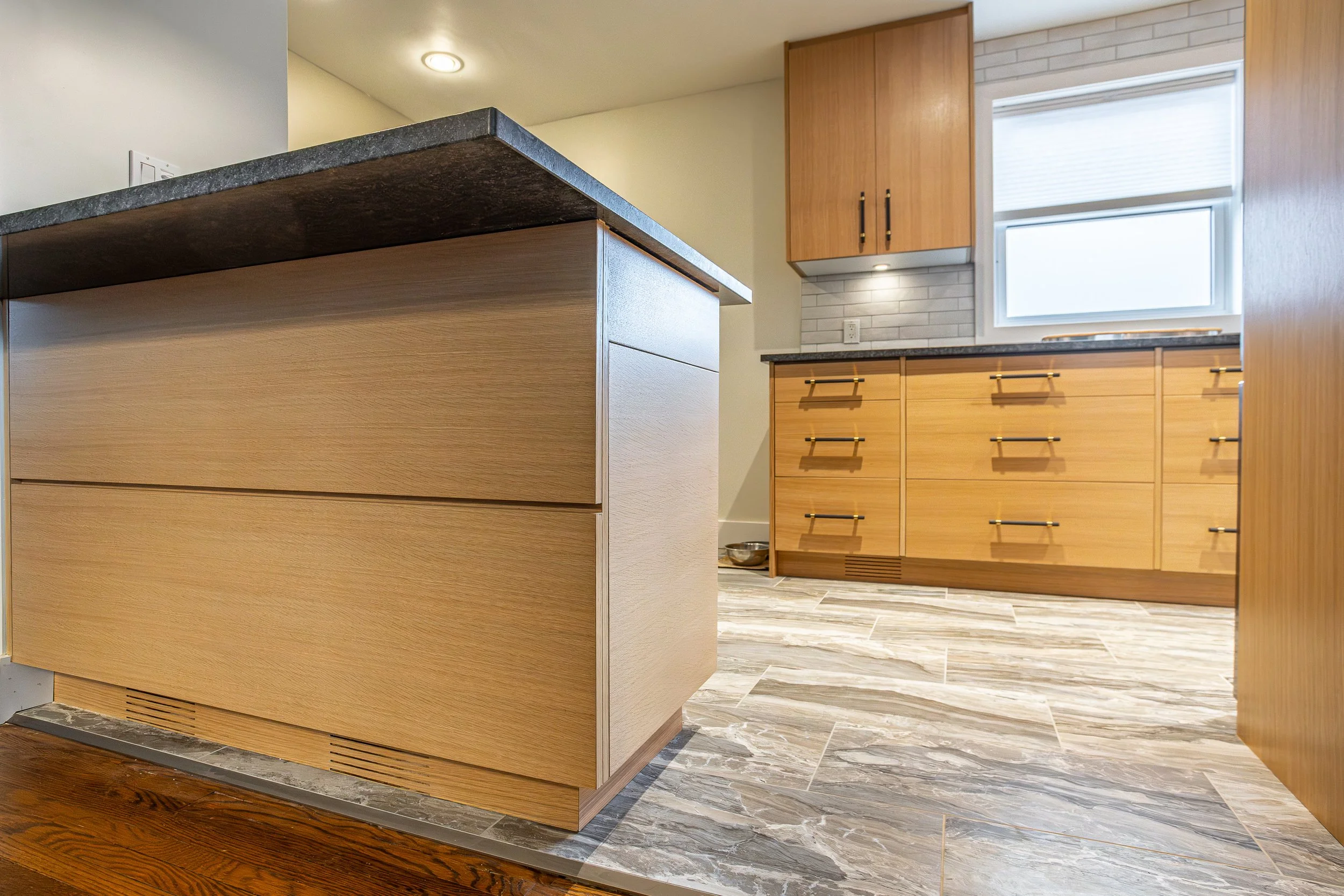 7017 Beattie St-19.jpg