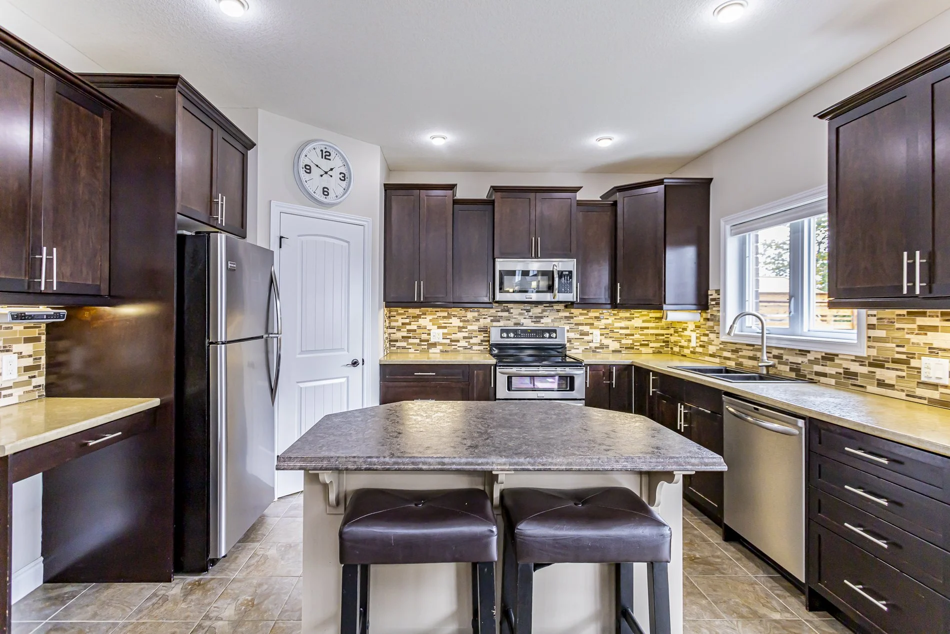 167 Watson St_12.jpg