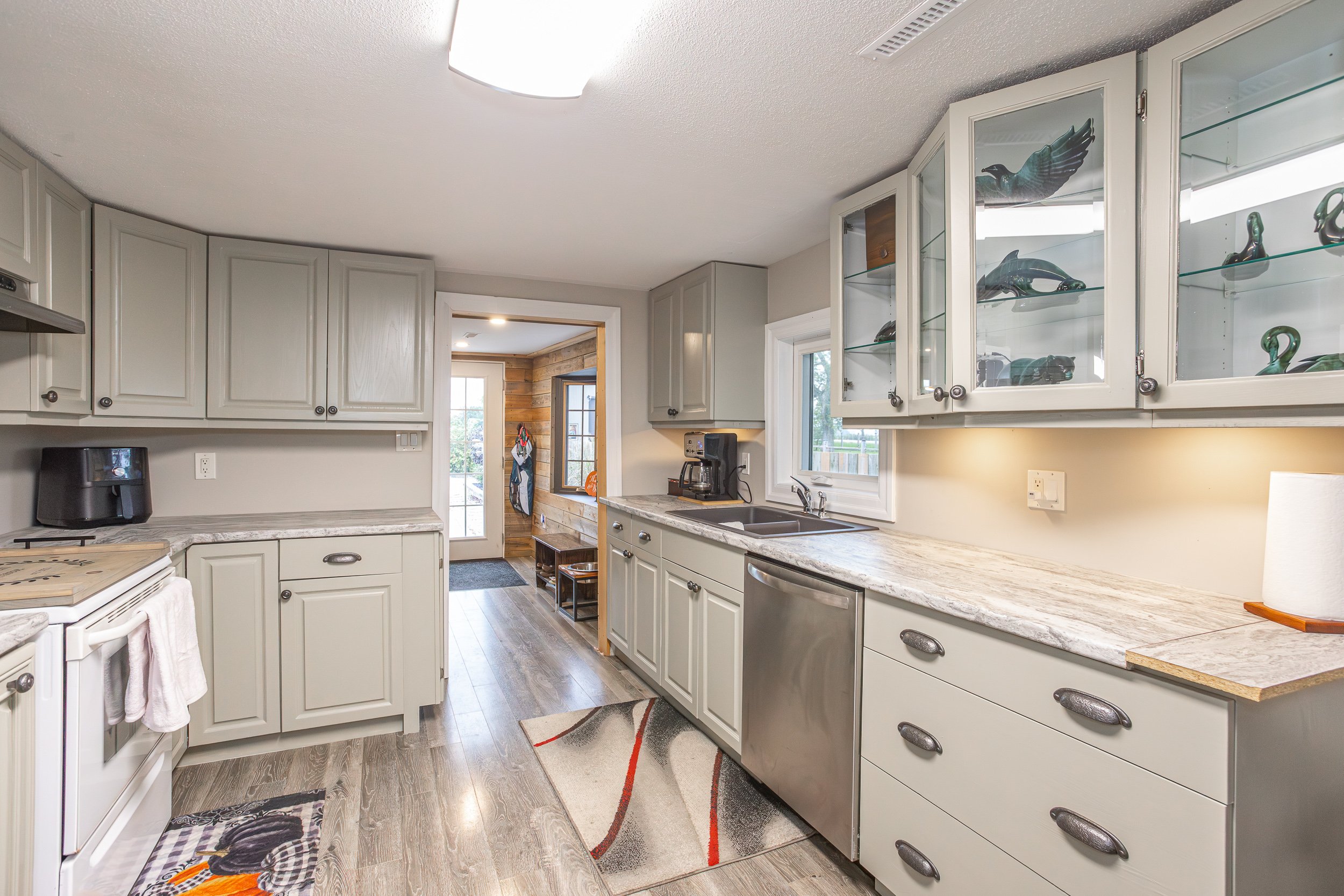 47826 Blanche St-14.jpg