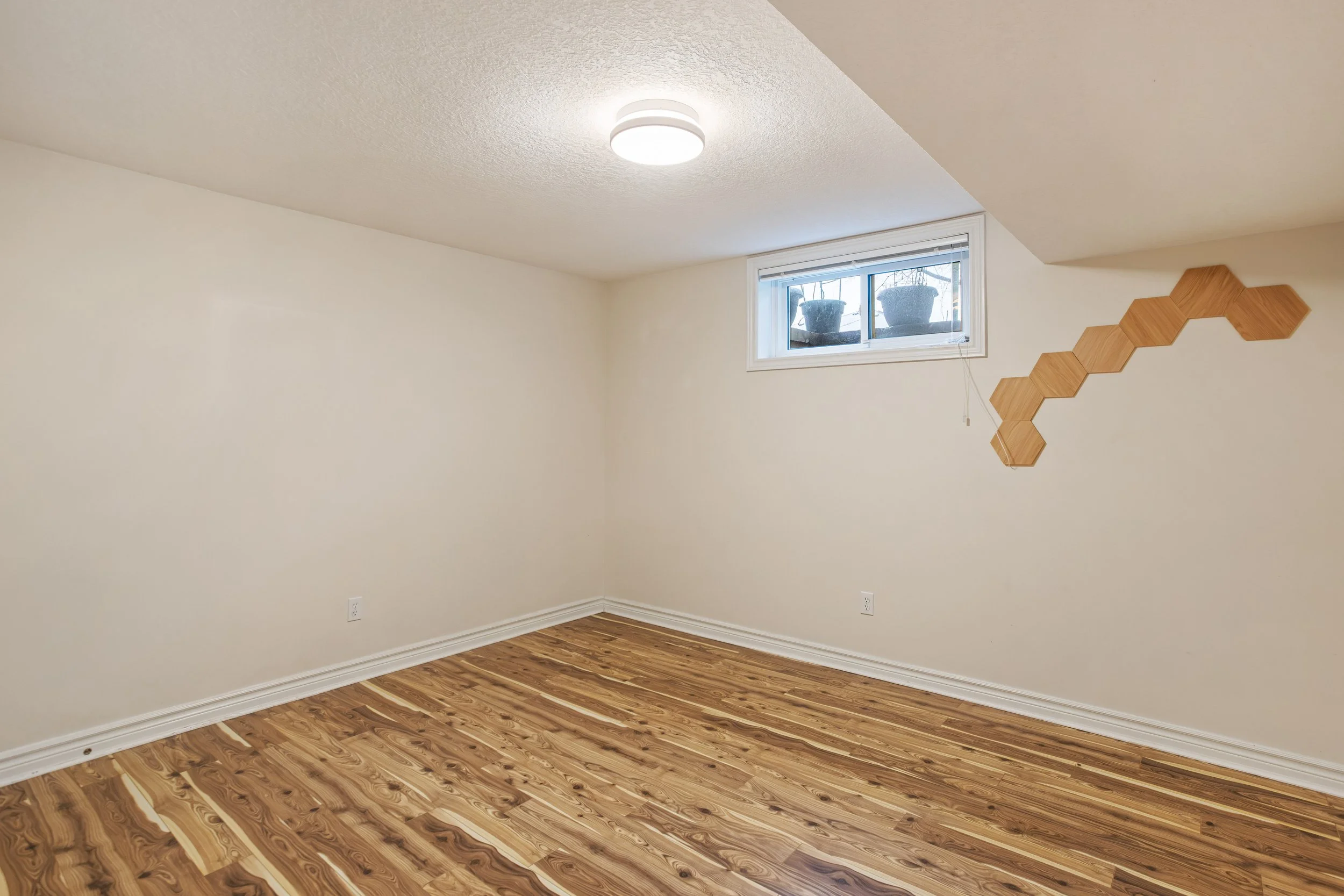 61 Stephen Moore Dr (32).jpg