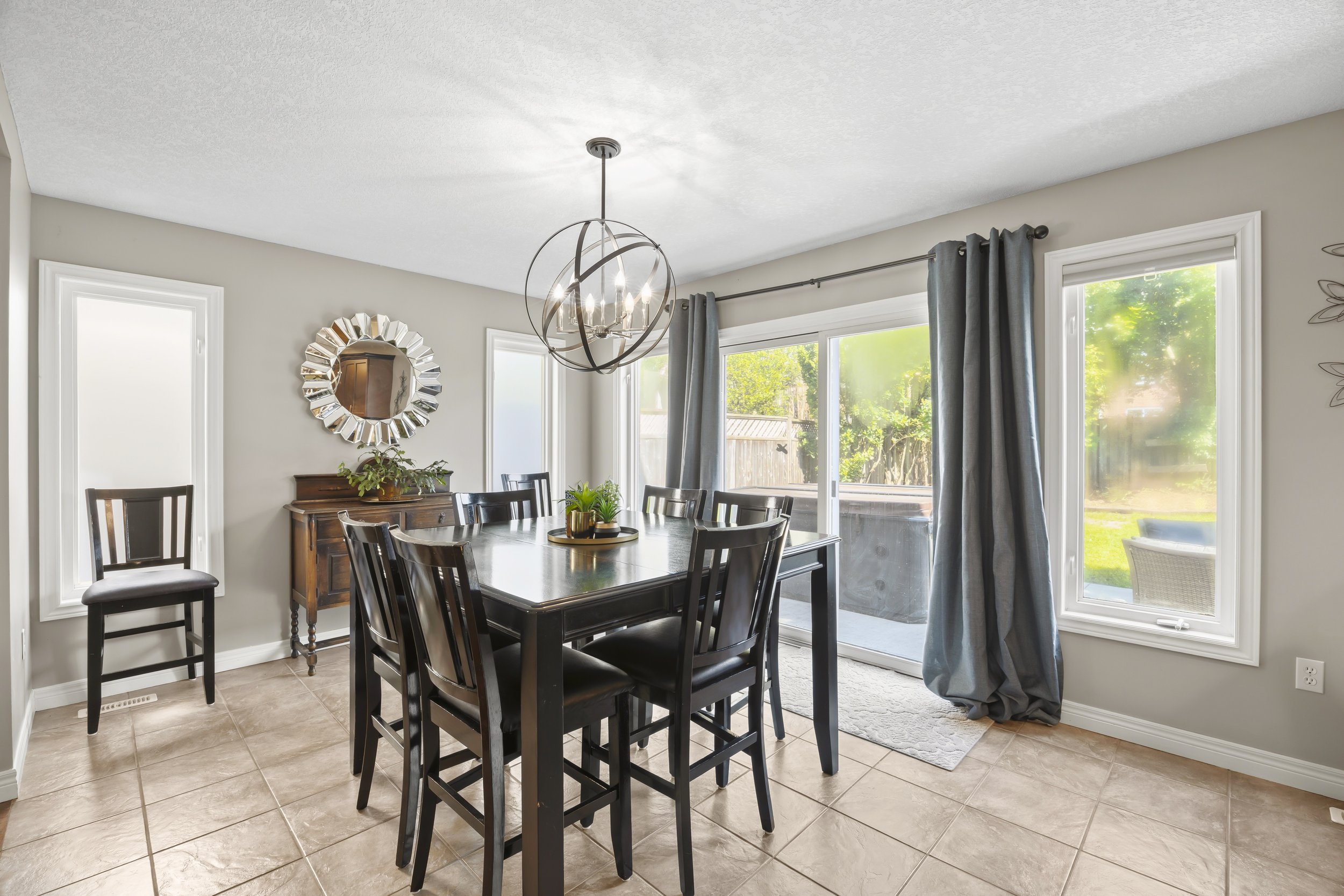 1204 Meadowvale Dr -17.JPG