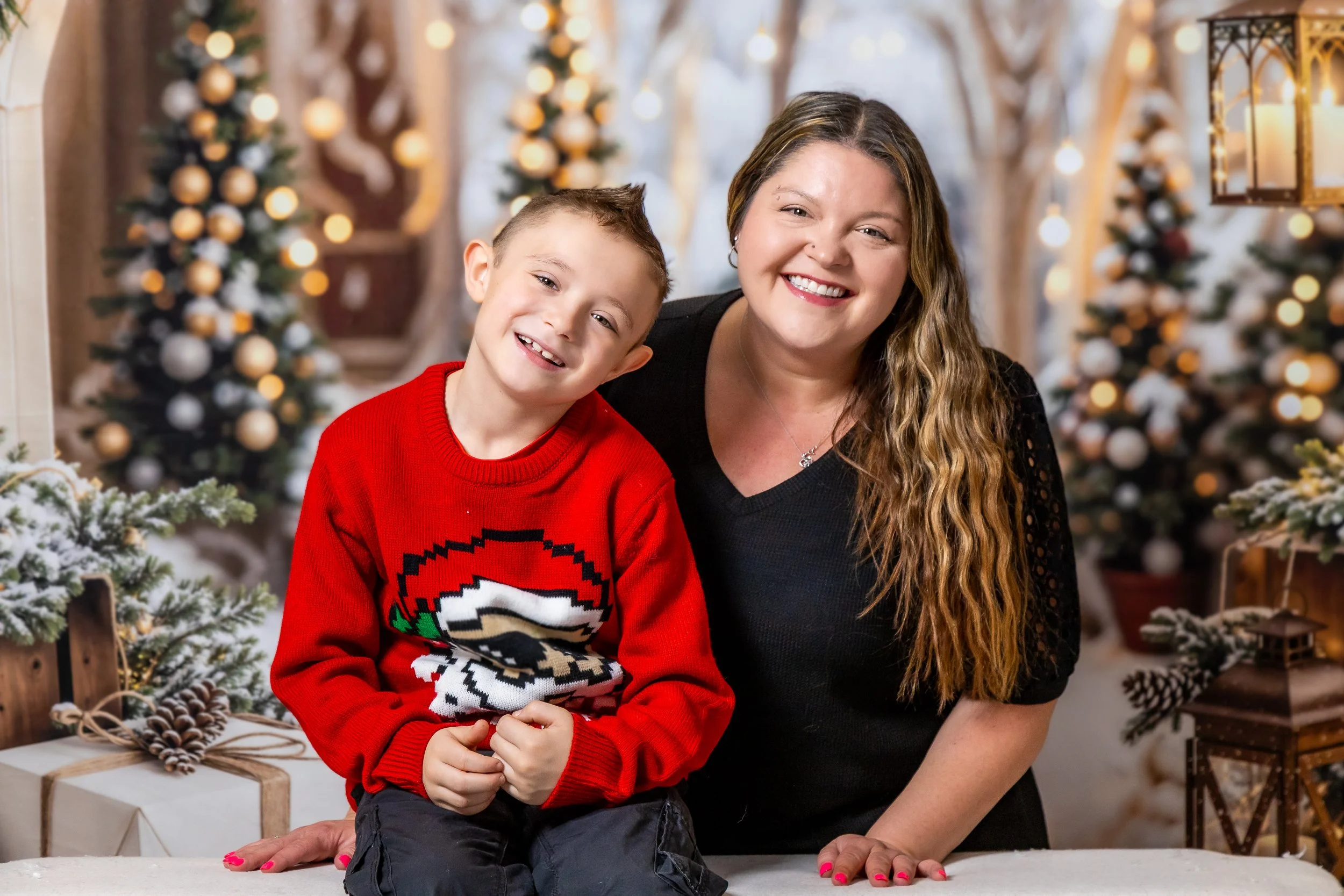 ChristmasMinis_SmokeFamily_SOCIAL-8.jpg