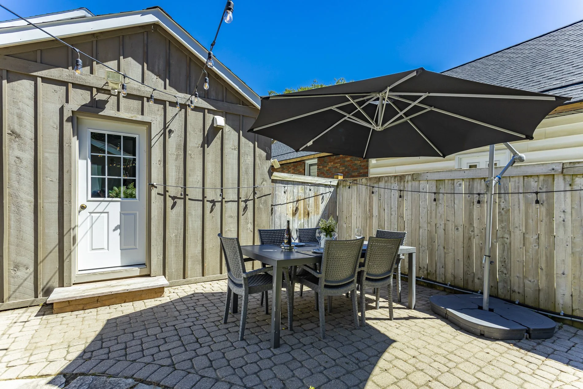 865 Colborne St_37.jpg