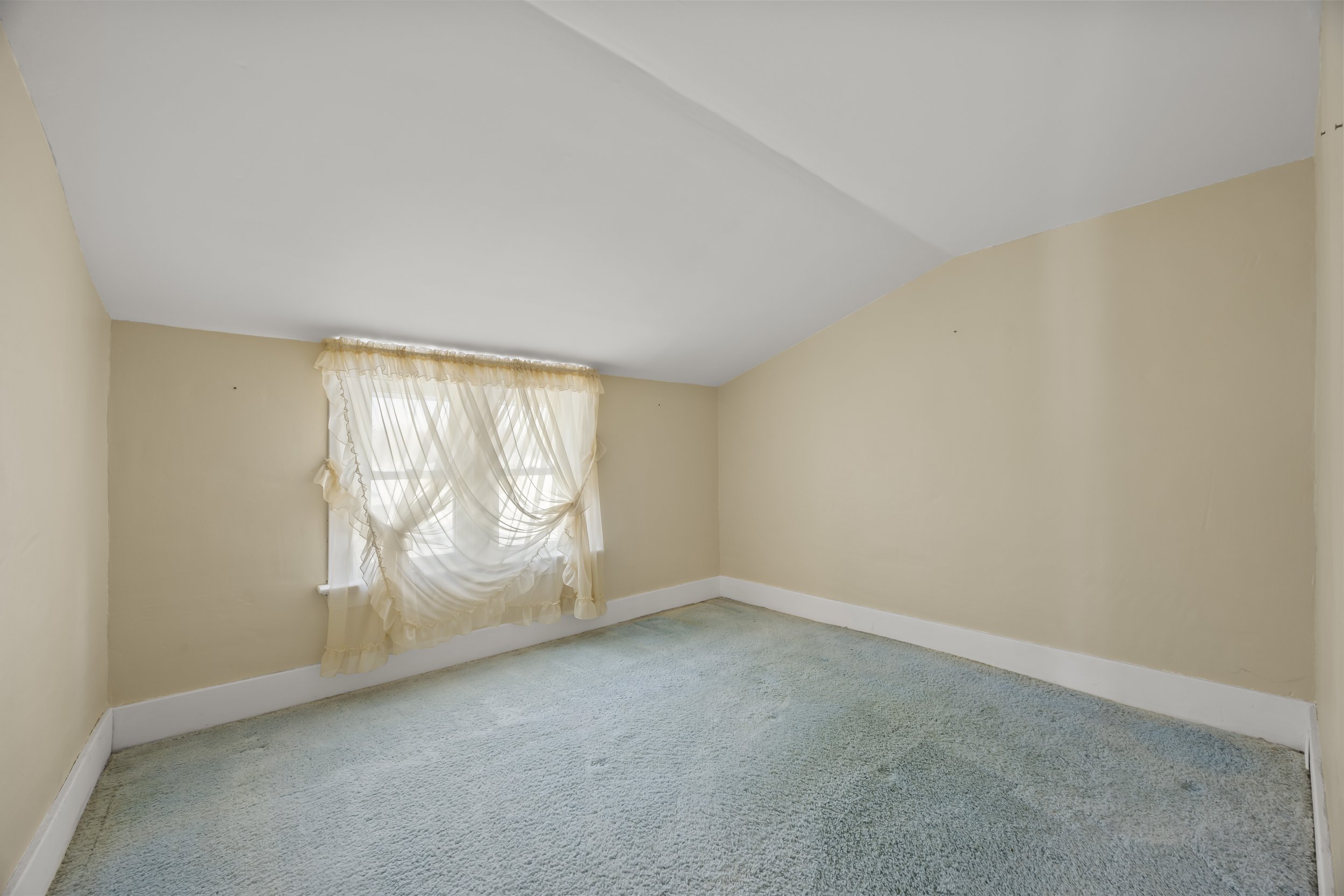 136 Queen St -22.JPG