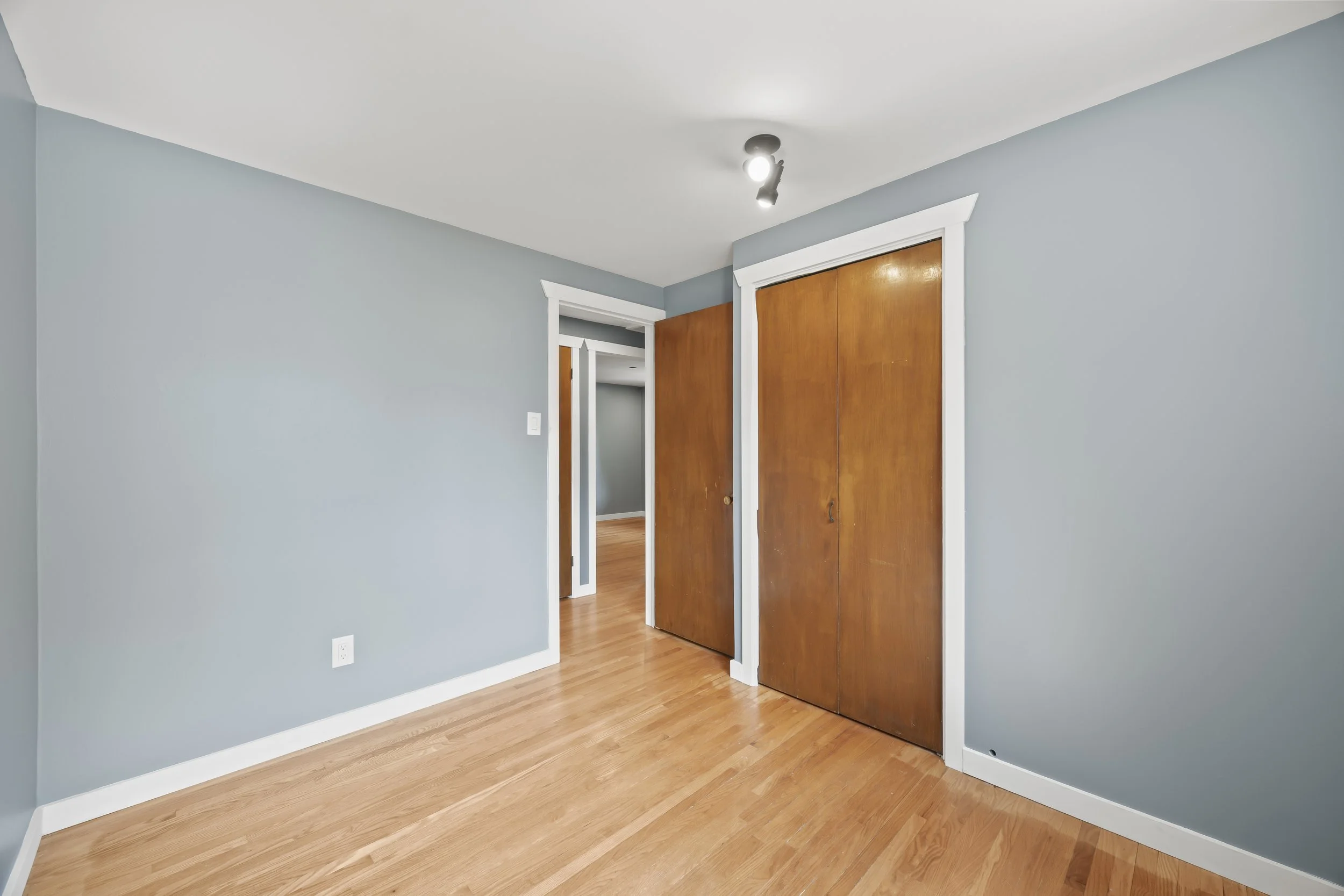 6 Heath Pl -24.JPG