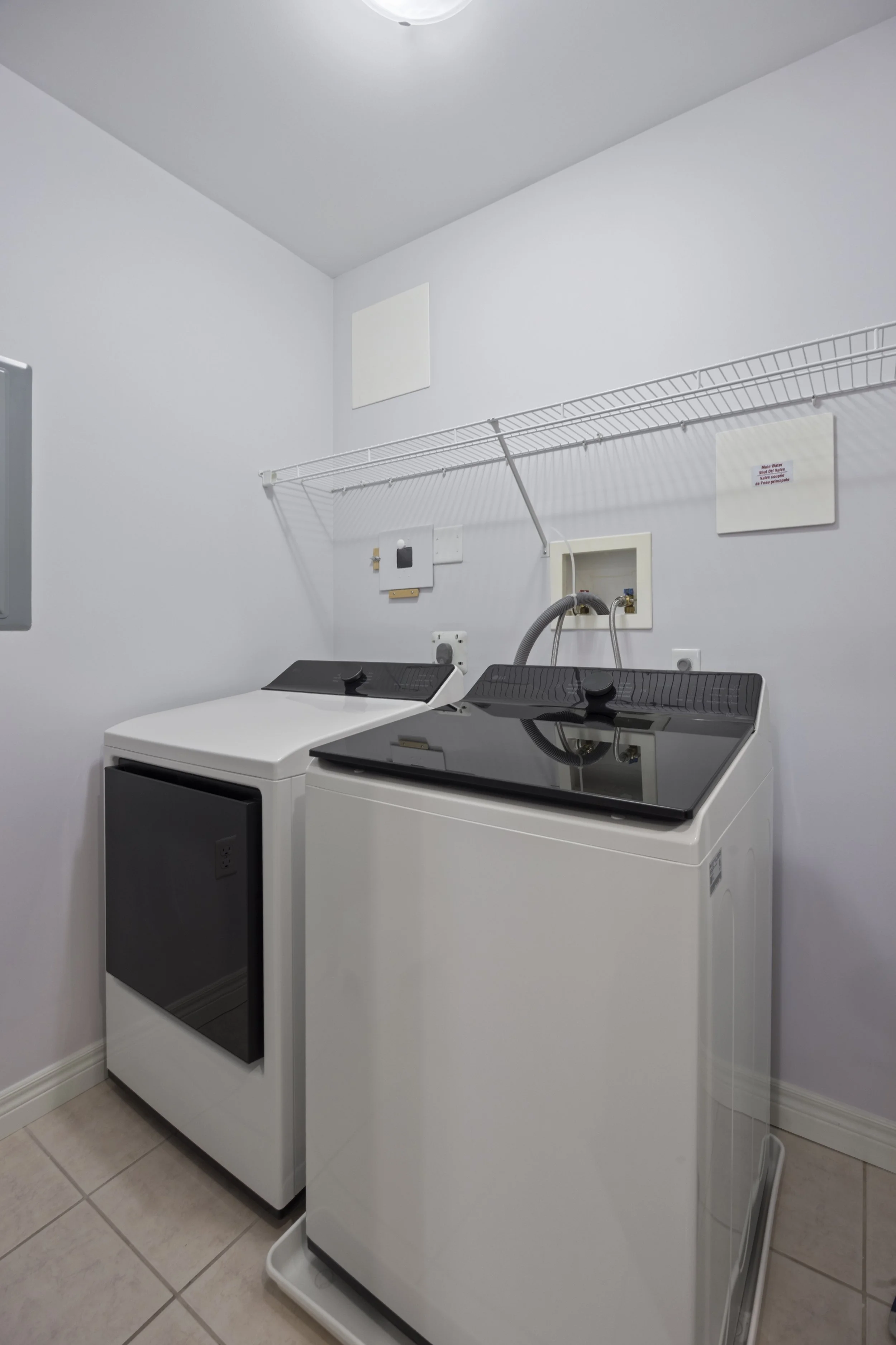 1104-353 Commissioners Rd W -36.JPG