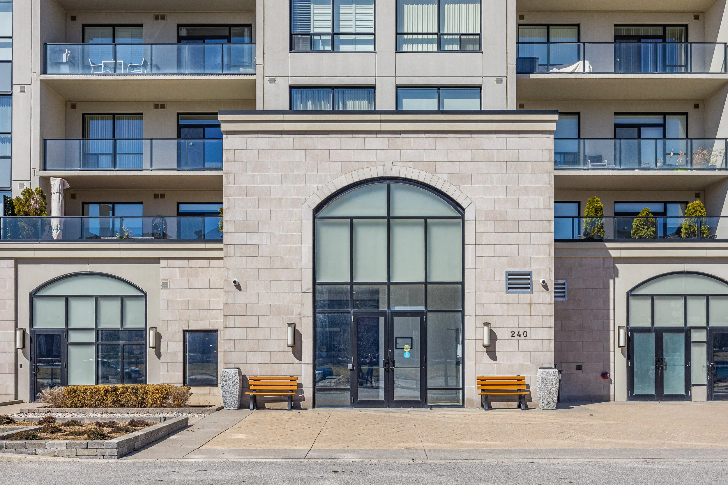 605-240 Village Walk -05.jpg