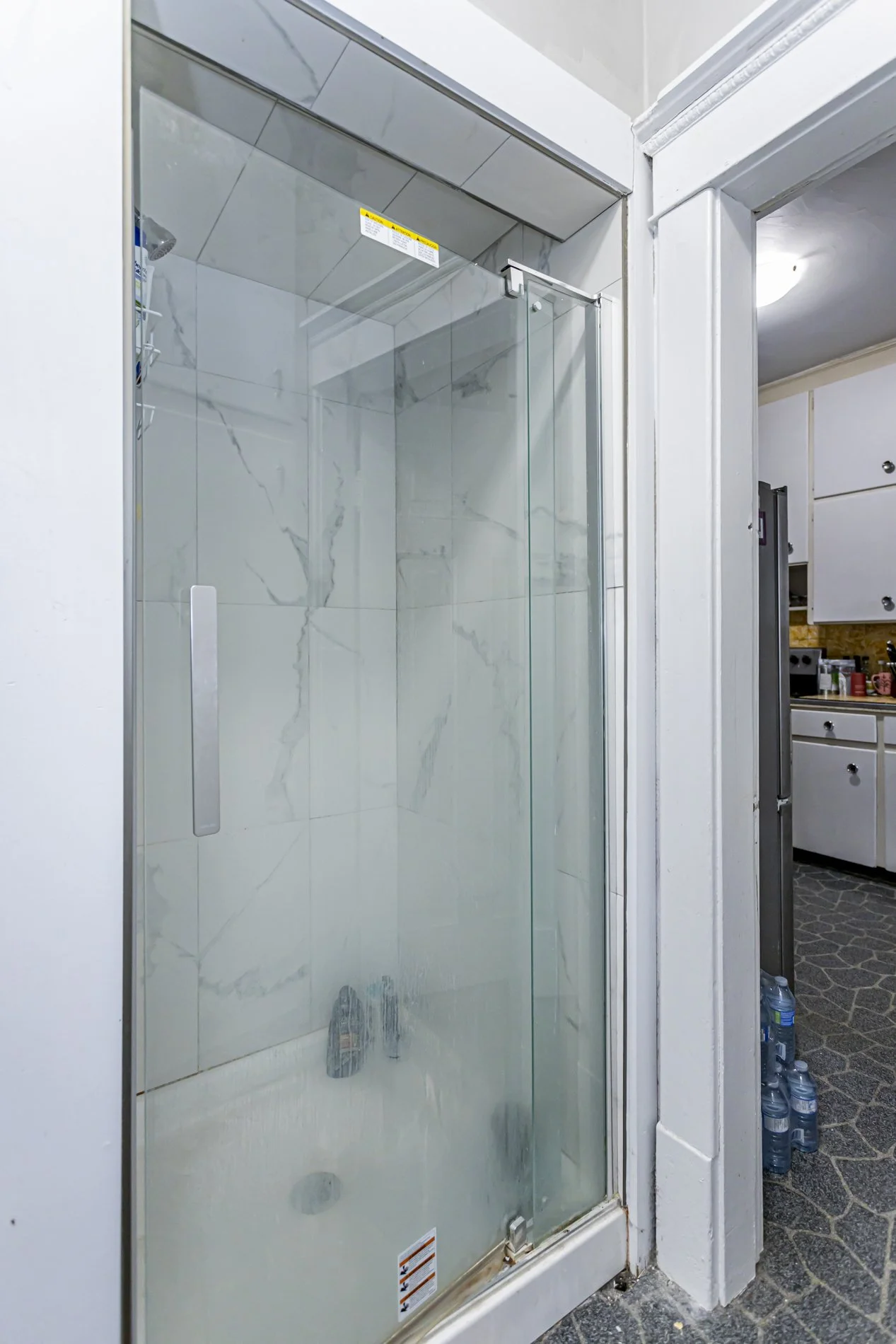 994 Richmond St_14.jpg