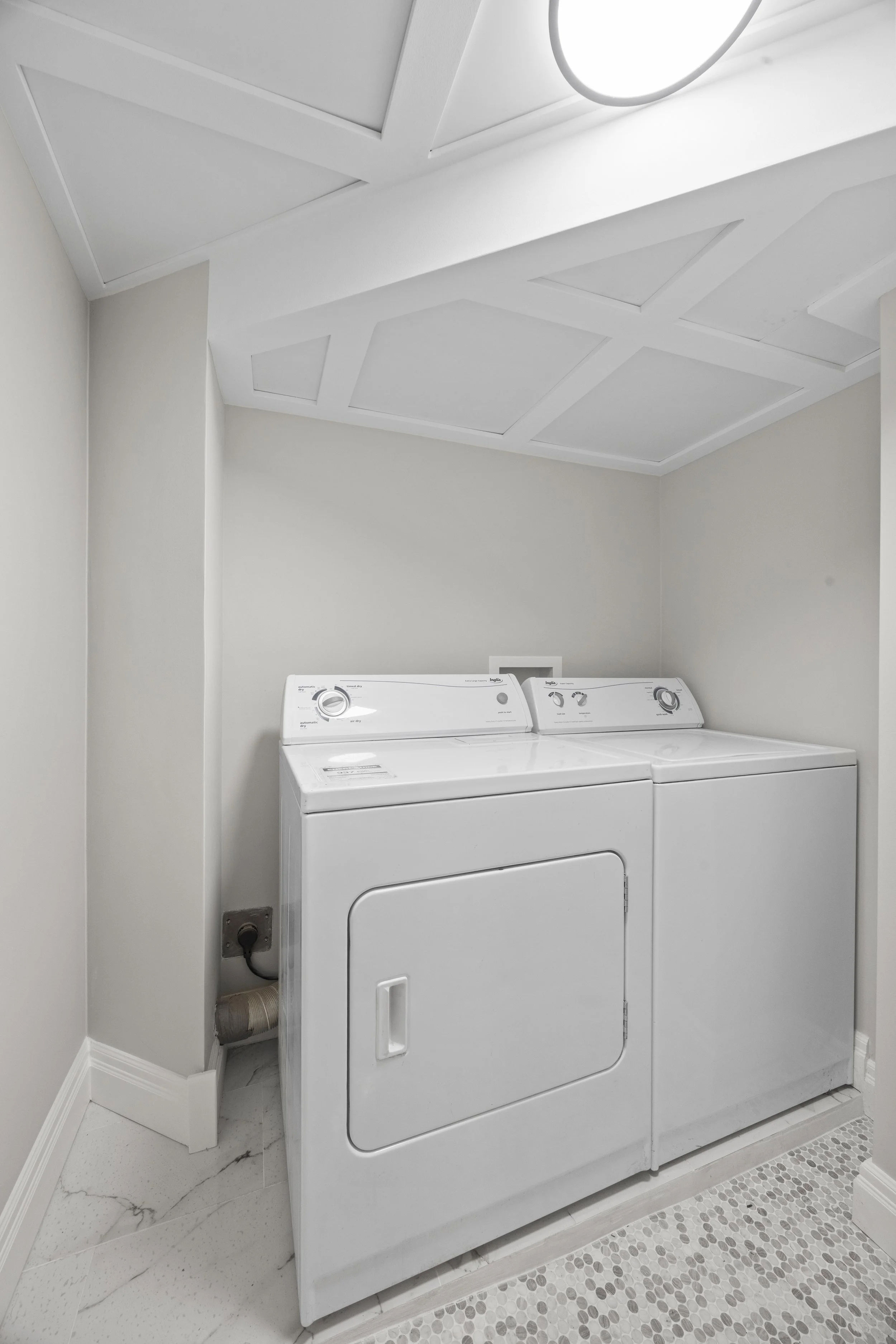 1326 Brydges St -32.JPG