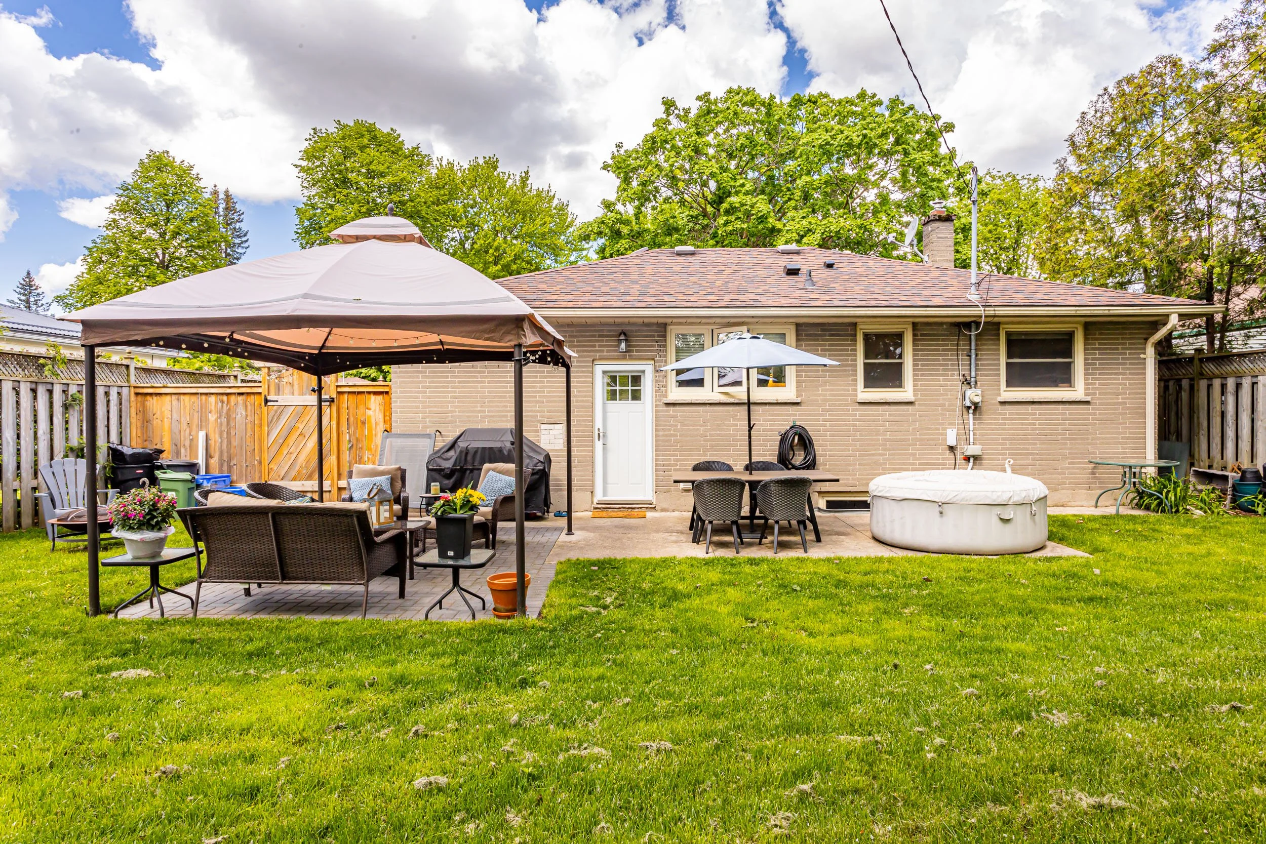 310 Manitoulin Dr-32.jpg