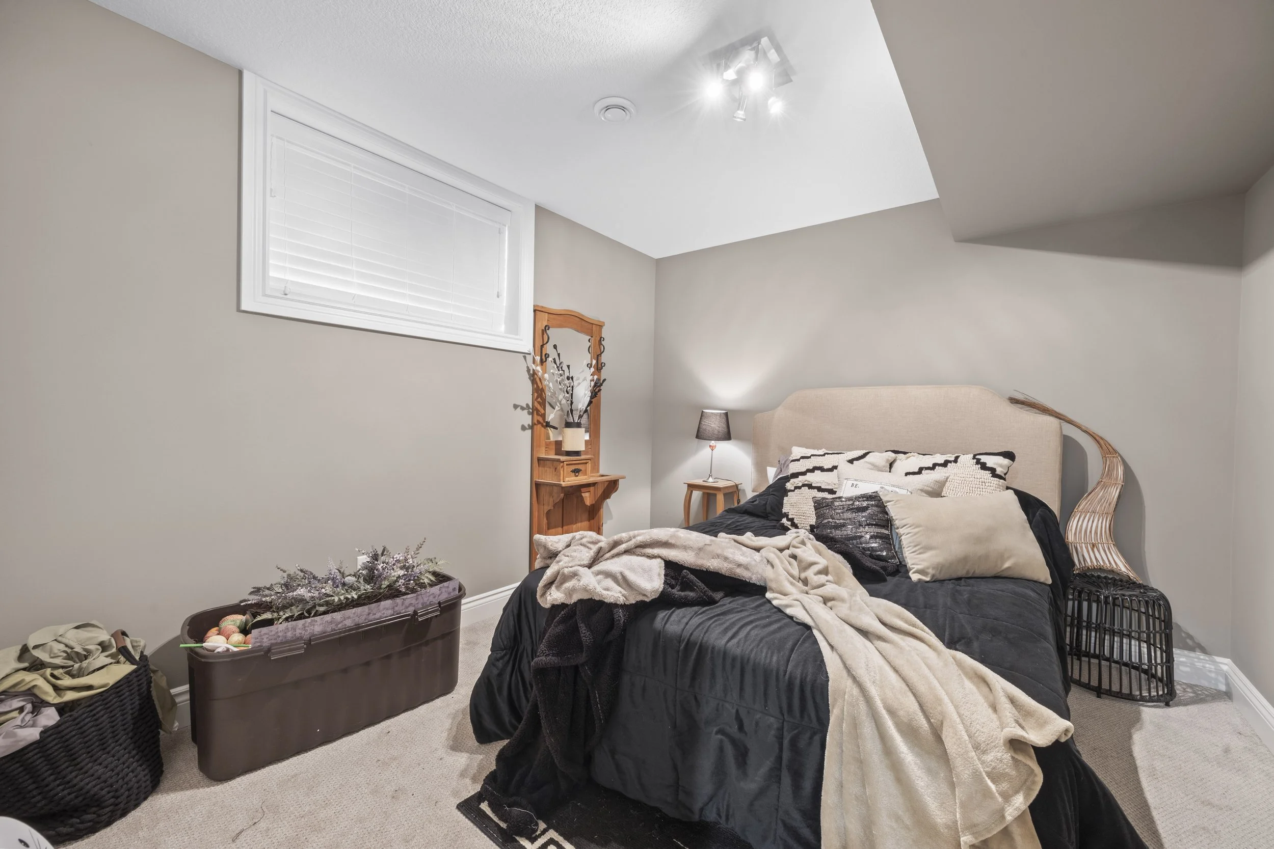 941 Longworth Rd -38.JPG