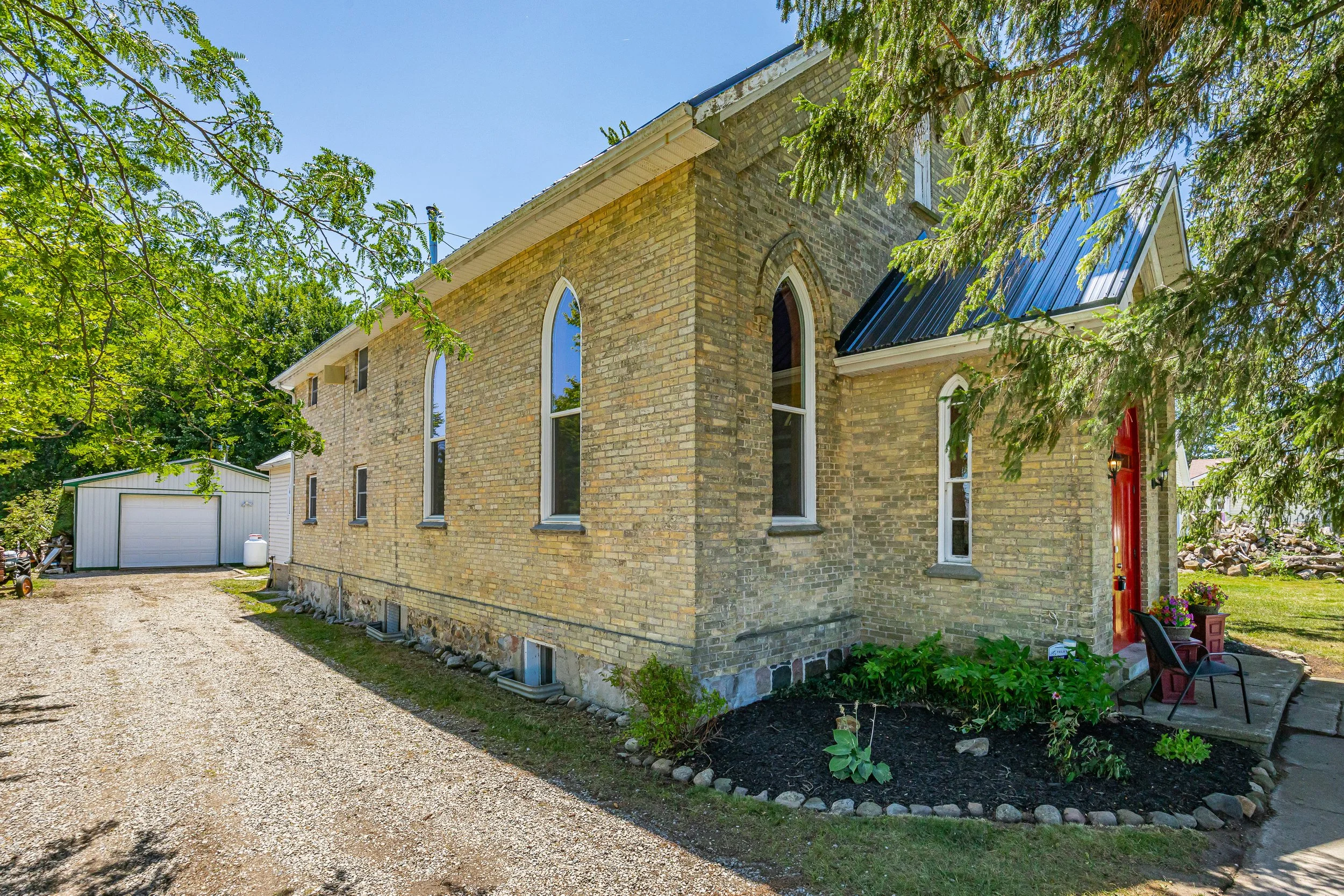 3229 Mcgillivray Dr -34.jpg