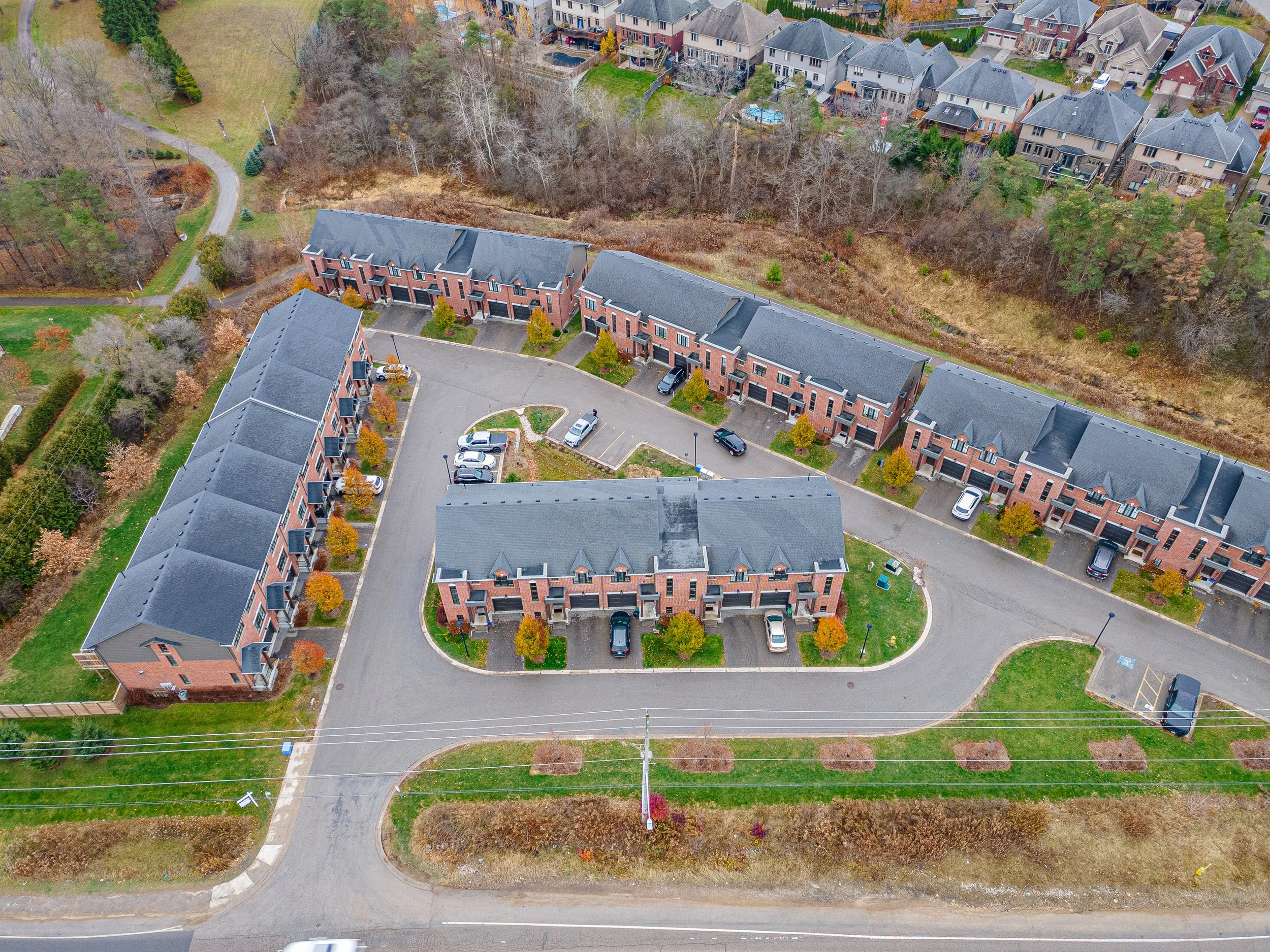 555 Sunningdale Rd E -51.jpg