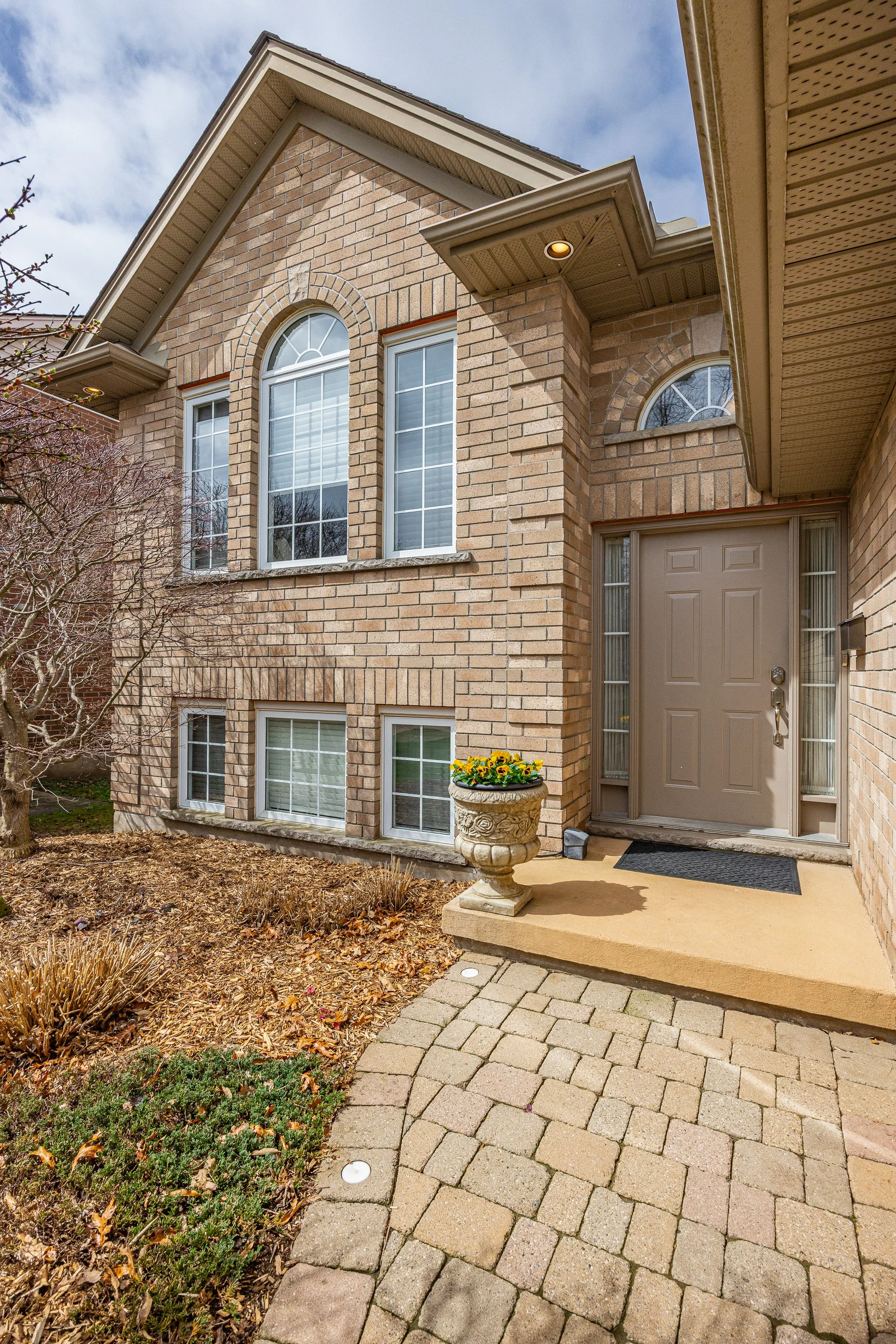 4 Oakwood Crt -06.jpg