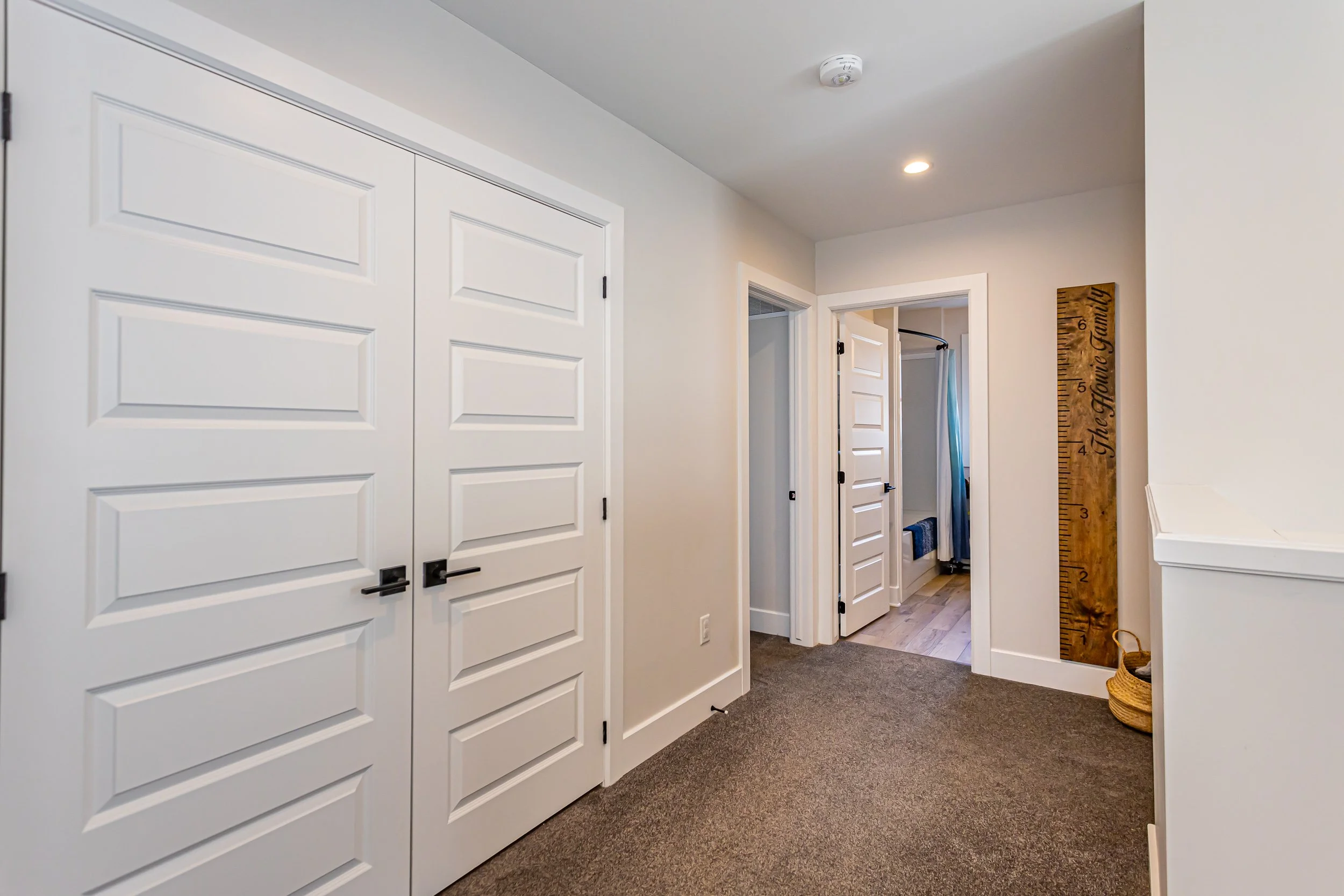 420 Breakwater Blvd-18.jpg