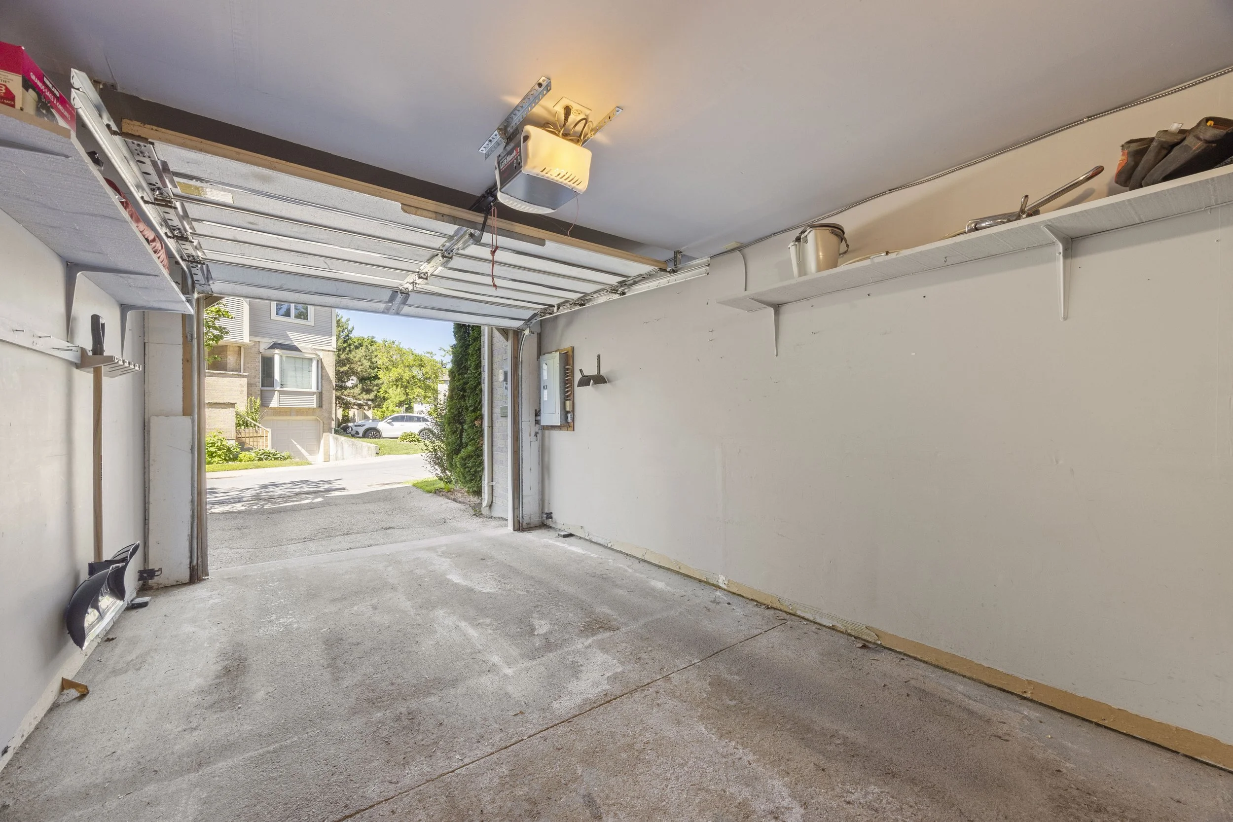 25-9 Ailsa Place-11.JPG