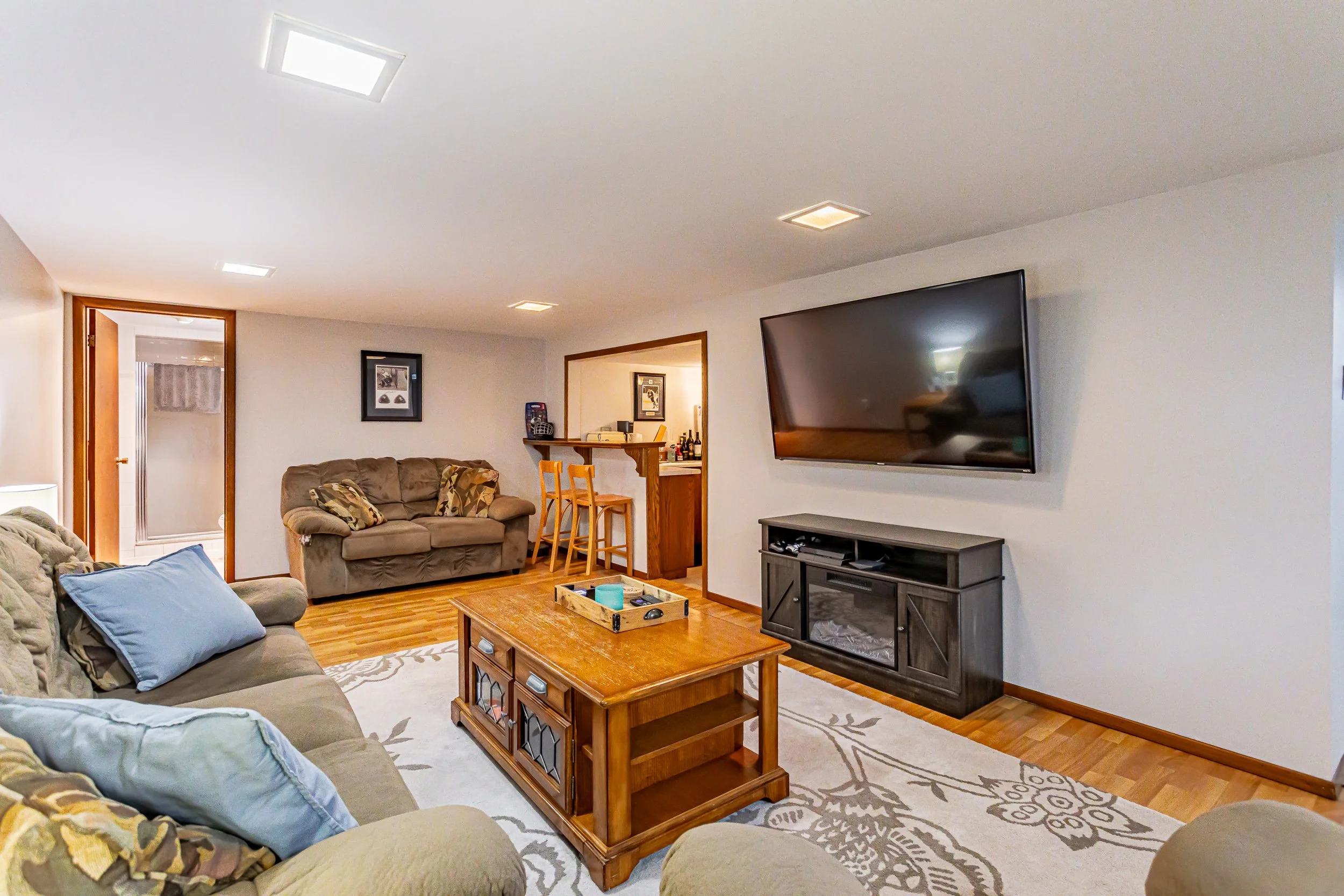 310 Manitoulin Dr-23.jpg