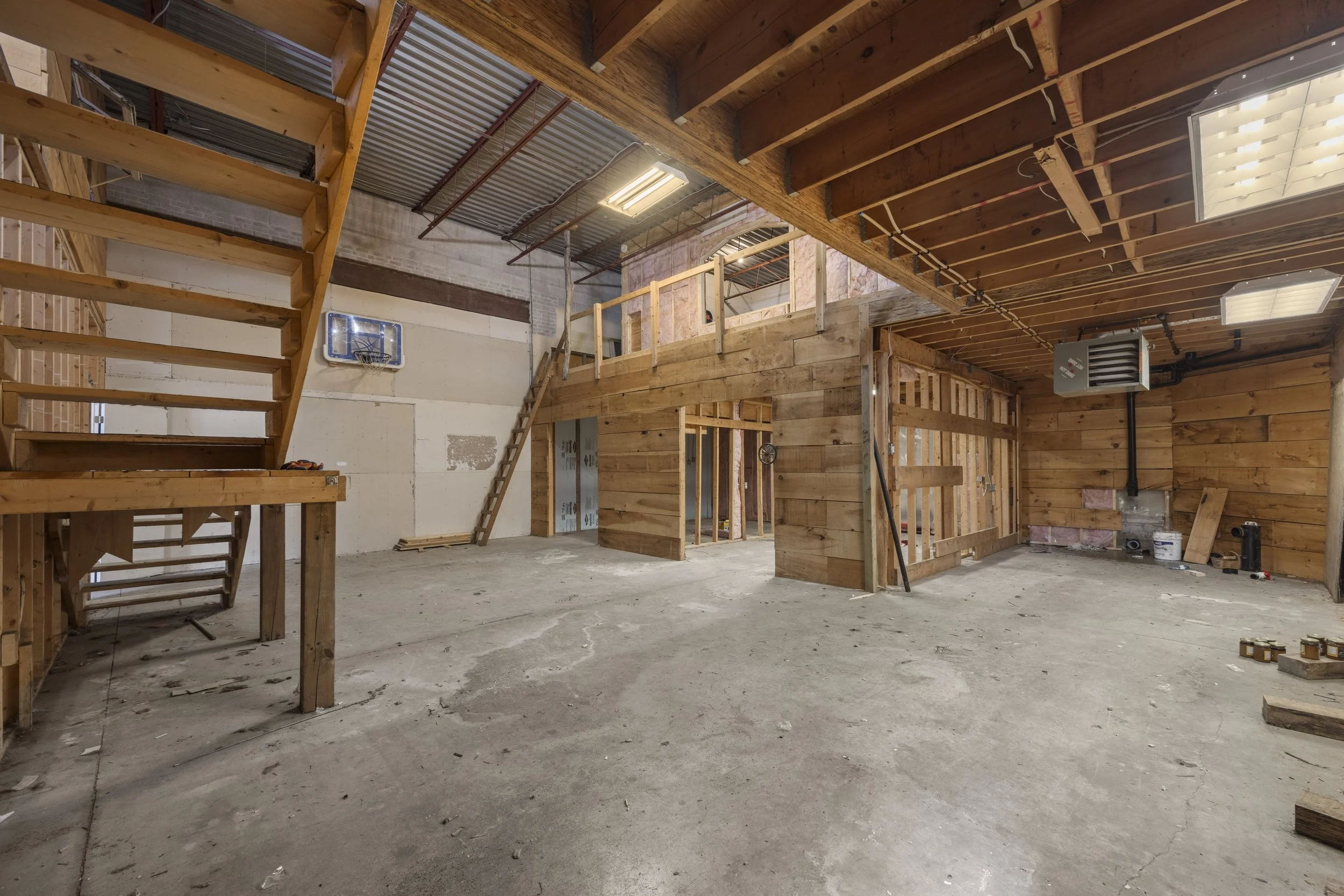 7024 Kilbourne Rd -11.JPG