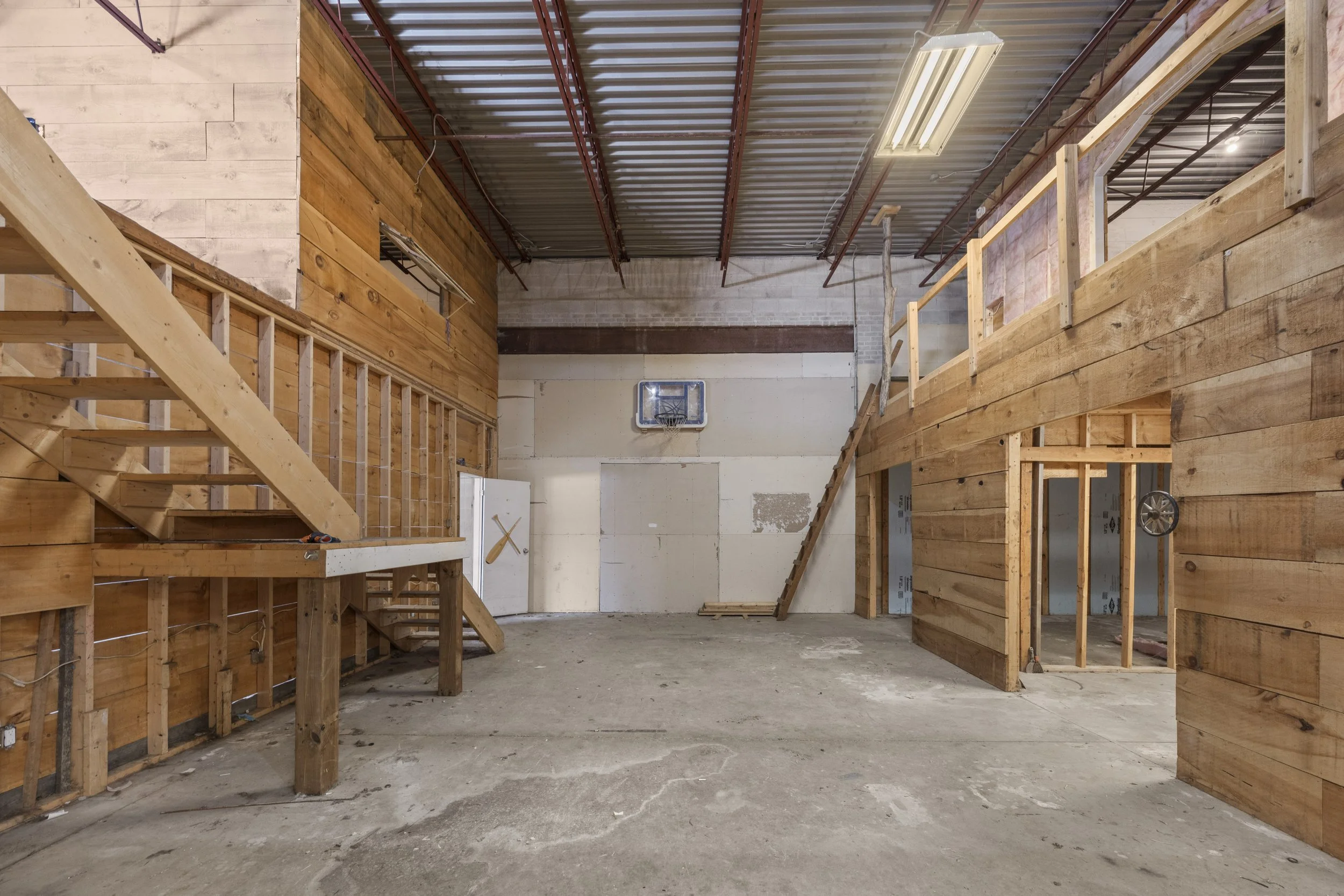 7024 Kilbourne Rd -12.JPG