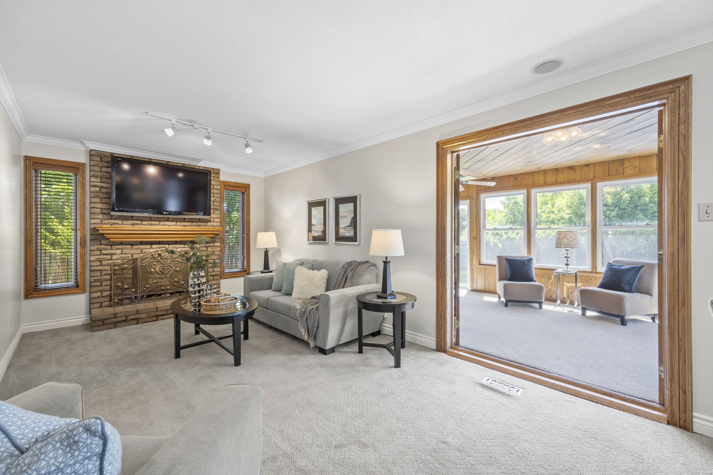 923 Farnham Rd -19.JPG