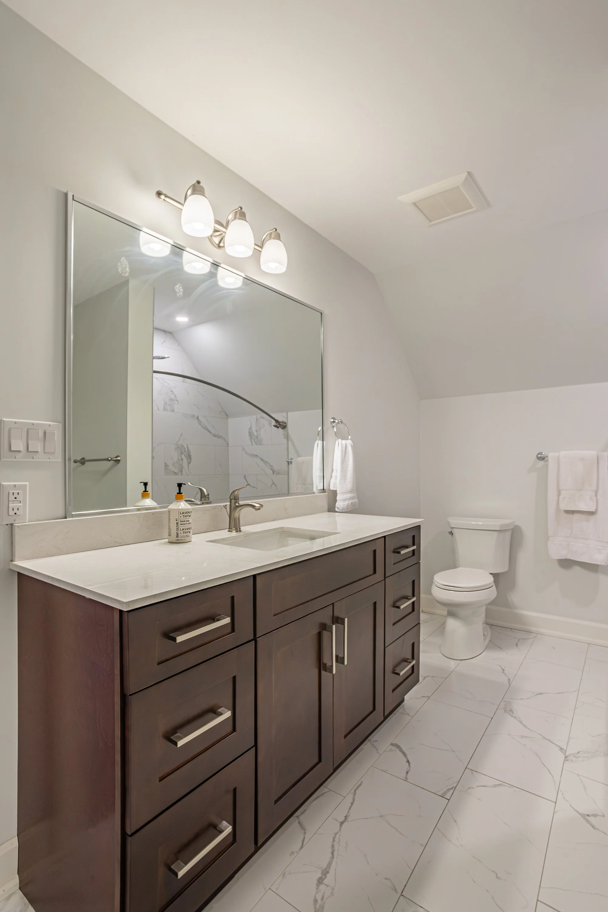 2-159 Windermere Rd-46.jpg