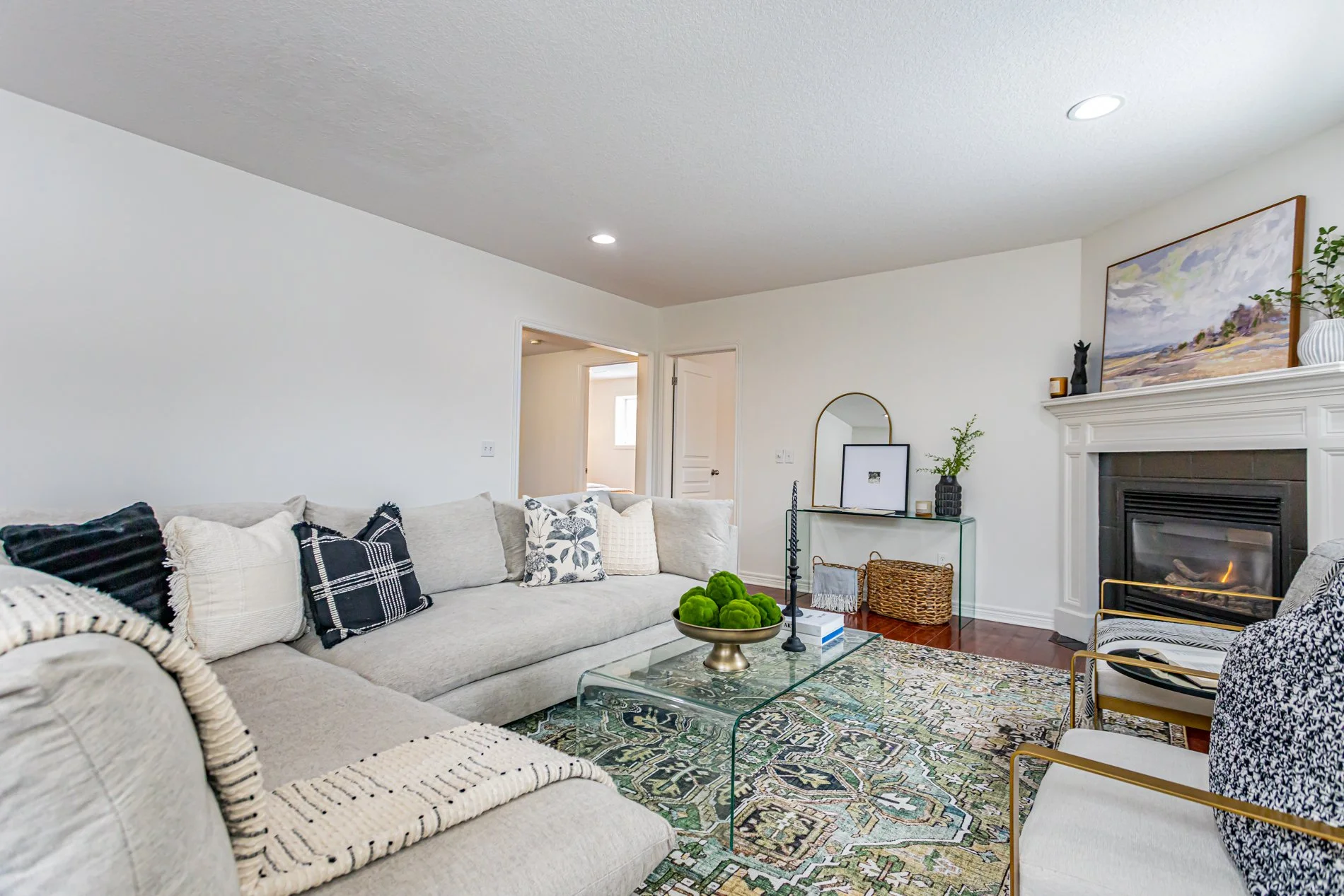 535 Harris Circle-24.jpg