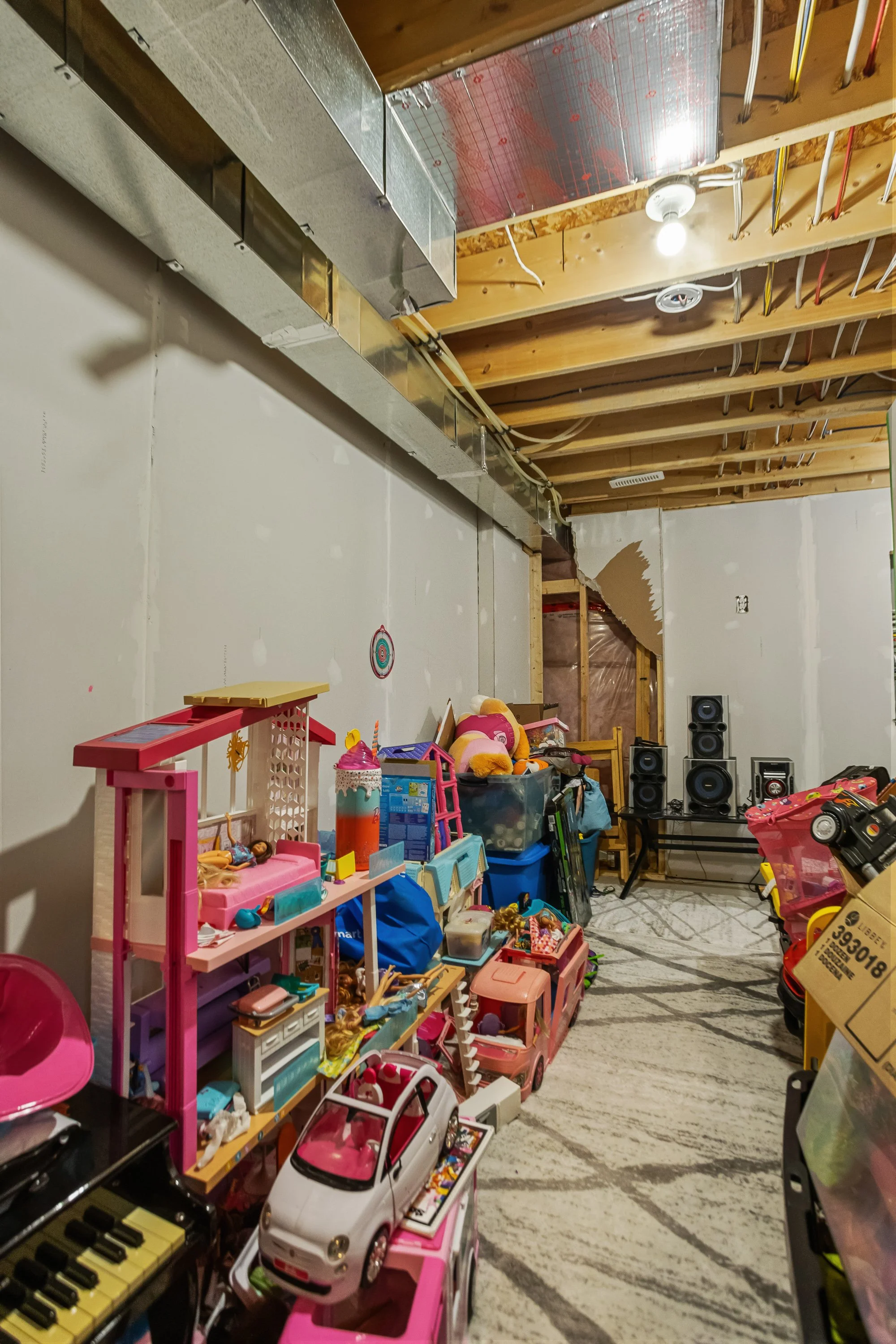 41540 Florence Crt-25.jpg
