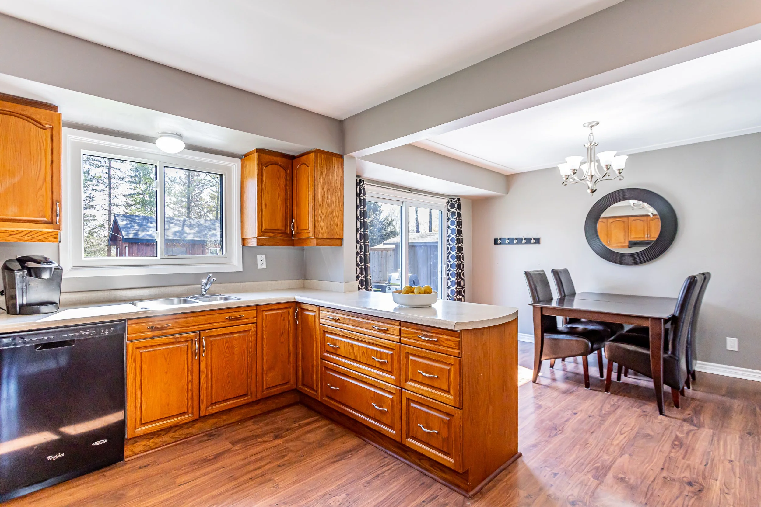 11 Monteray Cres-15.jpg