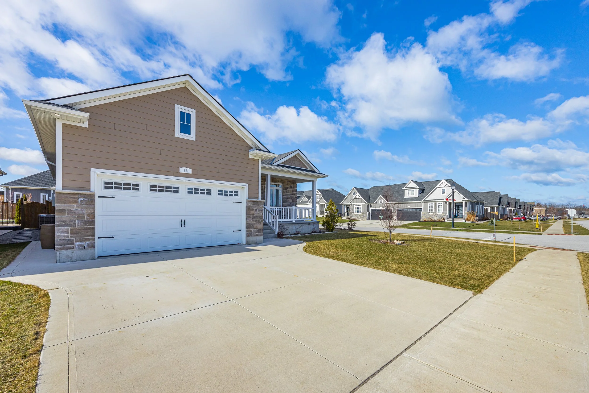 23 Brooklawn Dr -03.jpg