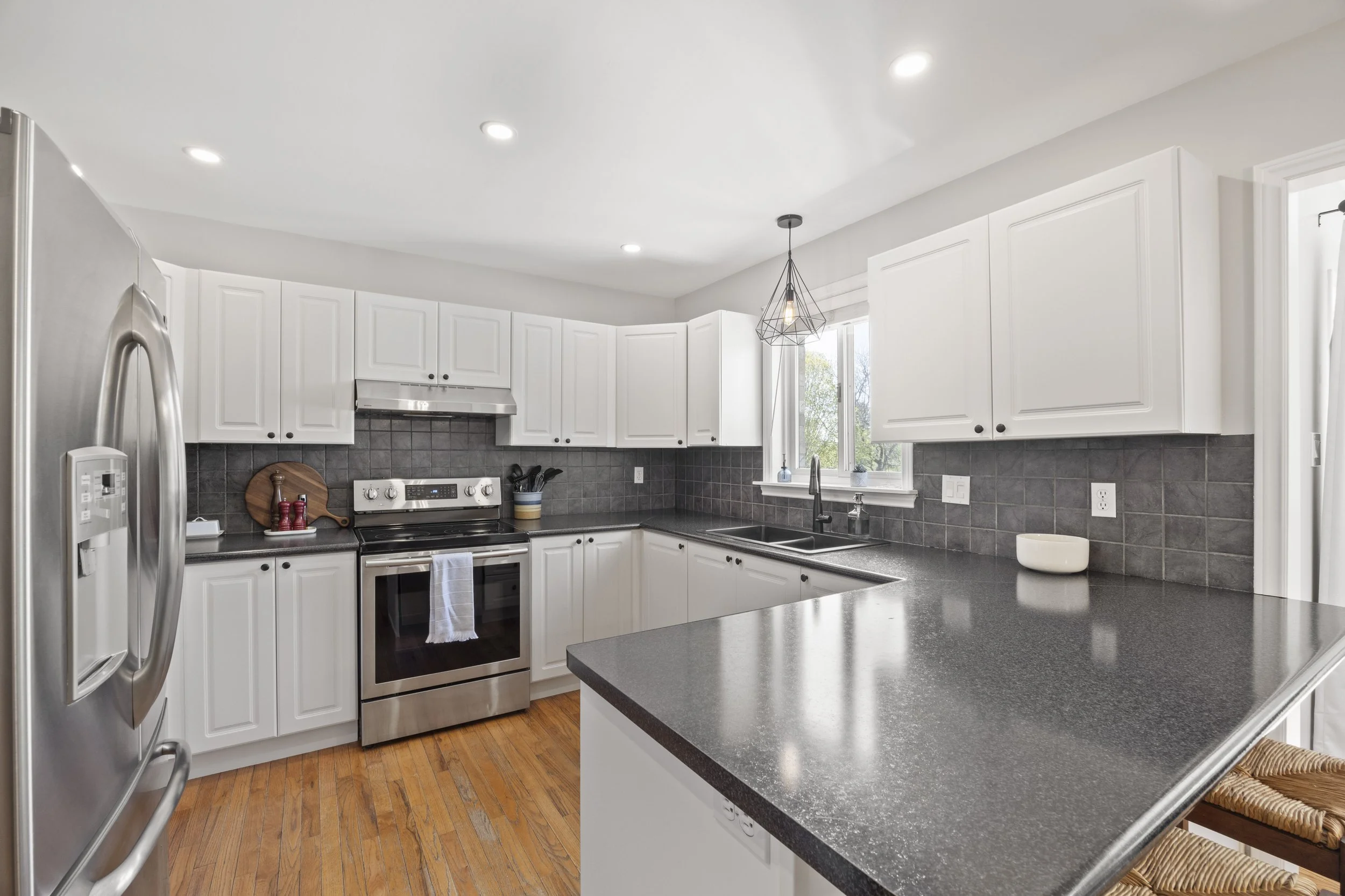 114 Brookfield St -18.JPG