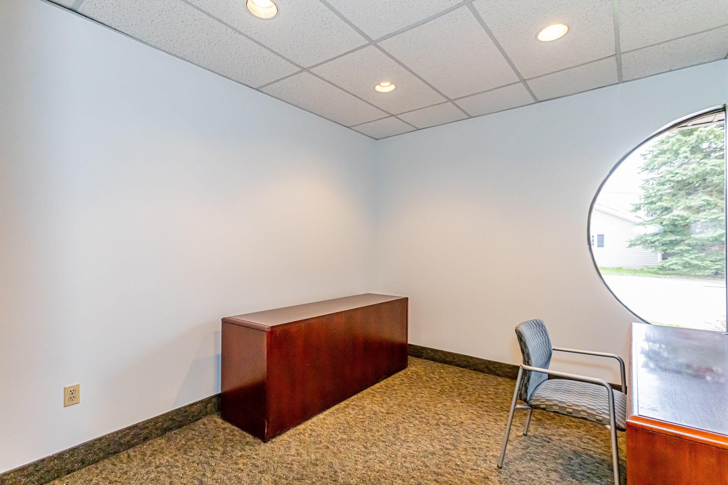 743 Wellington Rd-12.jpg