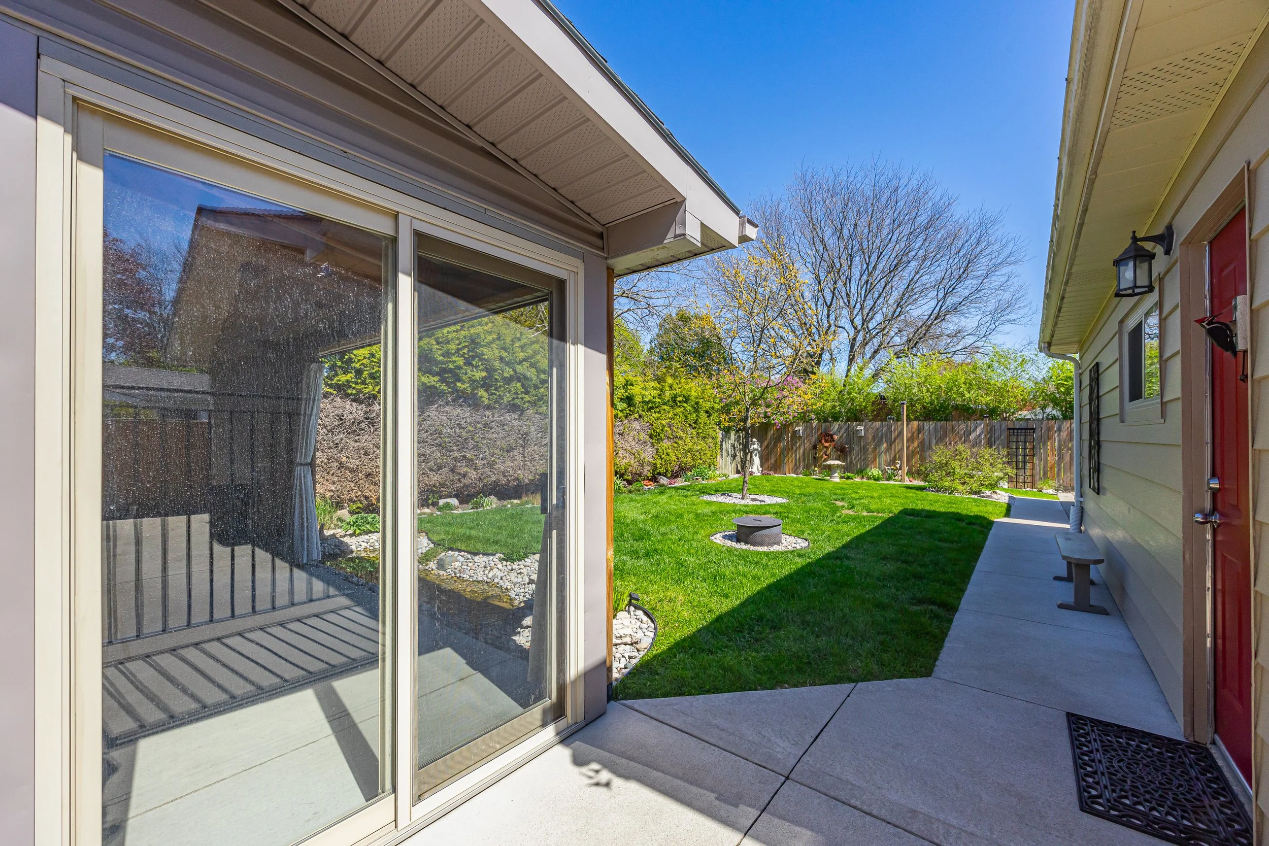 430 Magnolia Cres -40.jpg