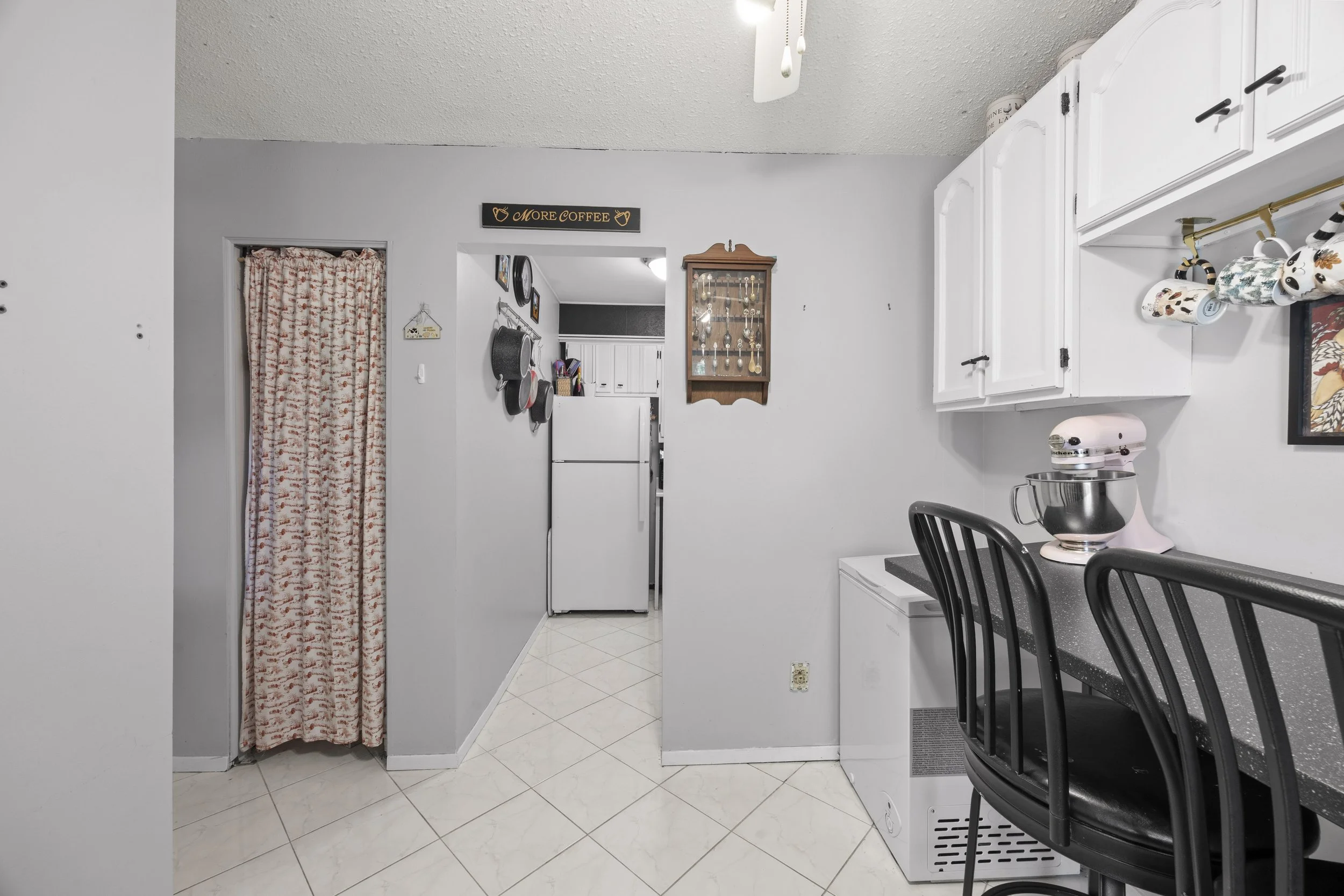 453 Wilkins St -09.JPG