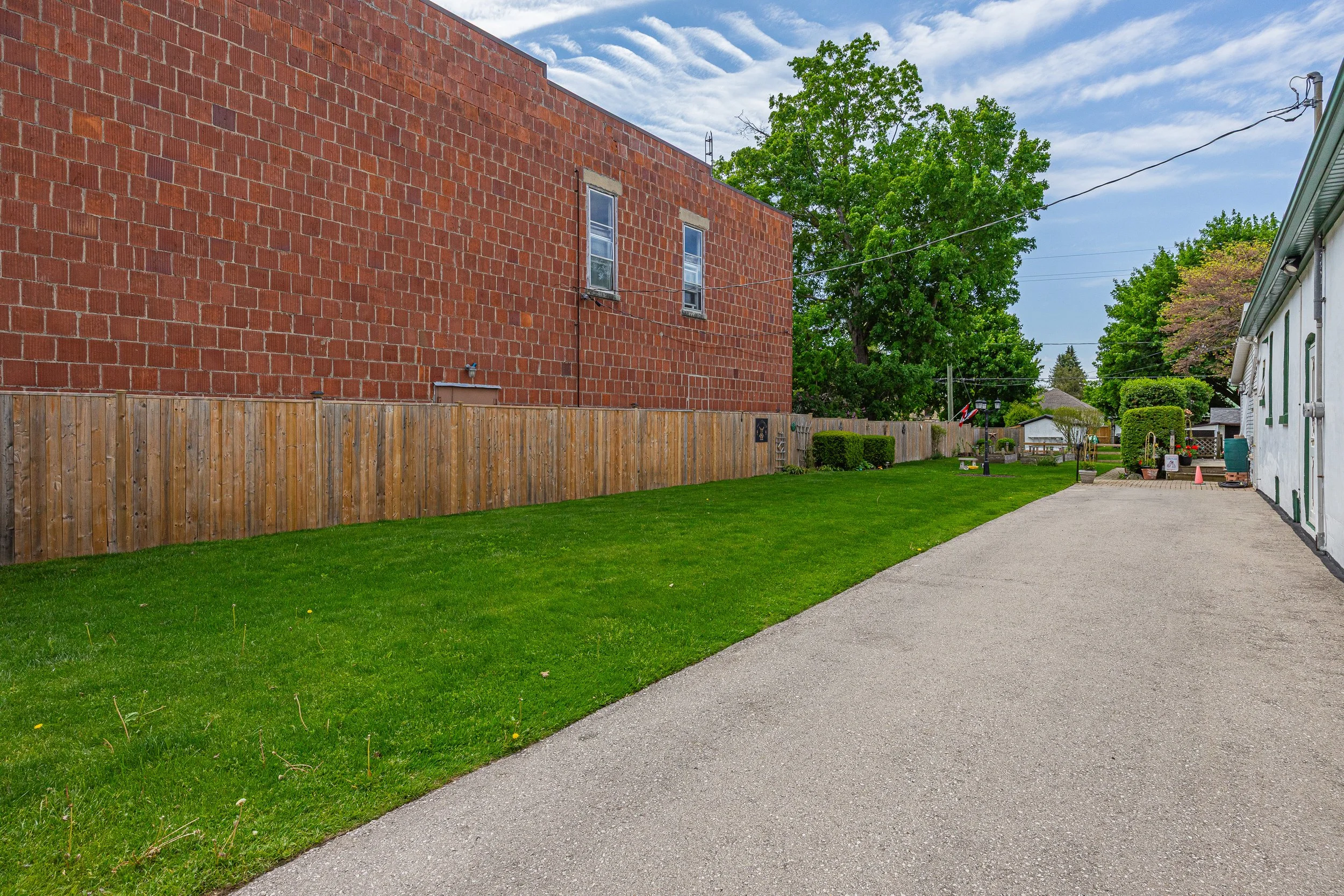153 Ailsa Craig Main St -35.jpg
