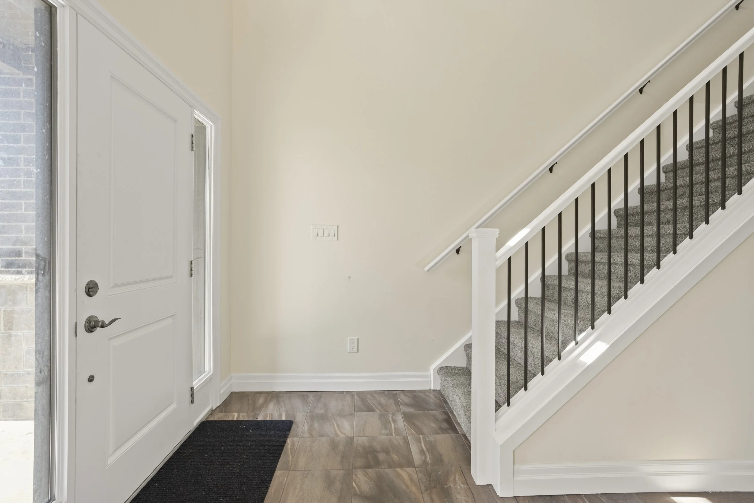 74 Royal Cres -06.JPG