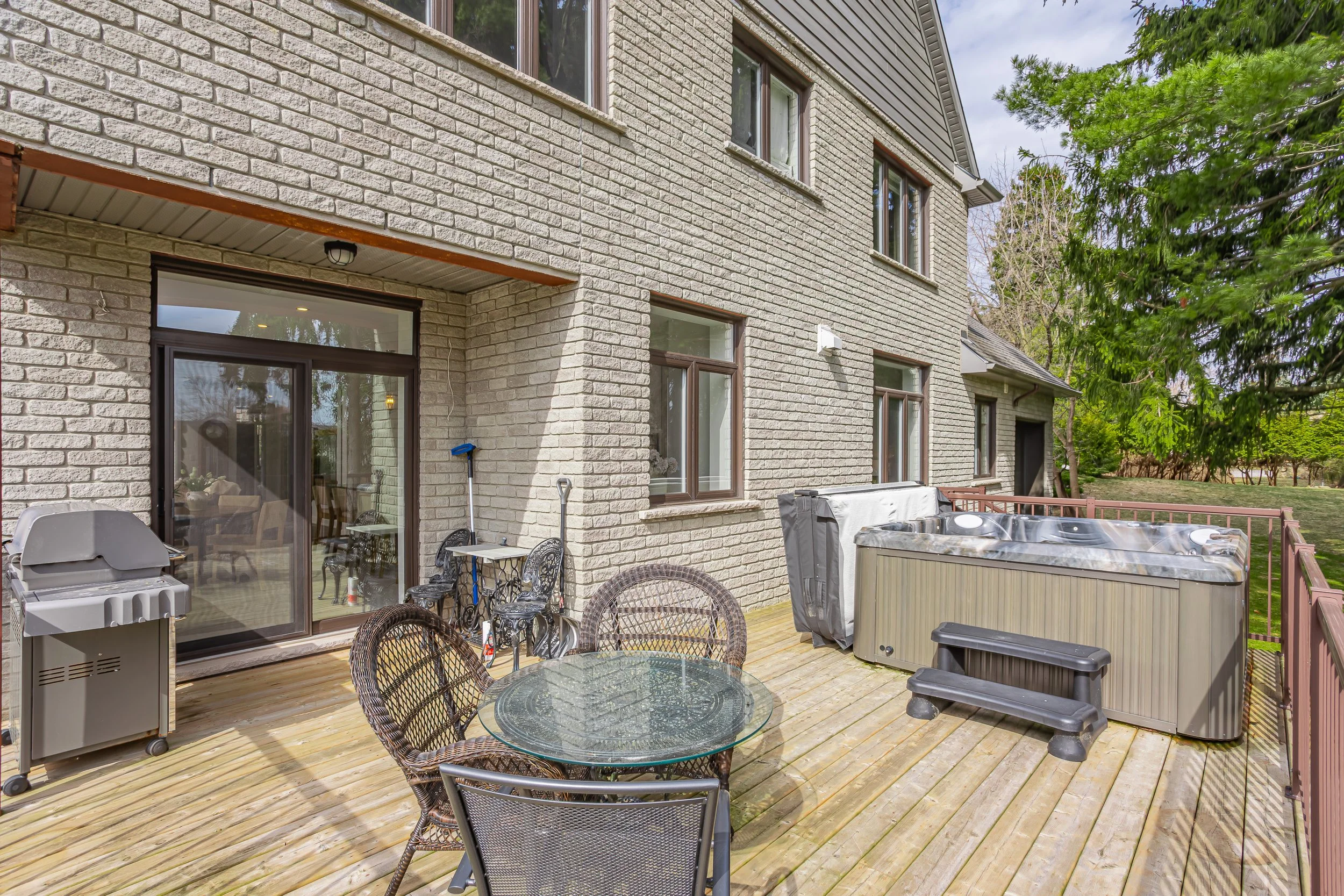 2-159 Windermere Rd-32.jpg