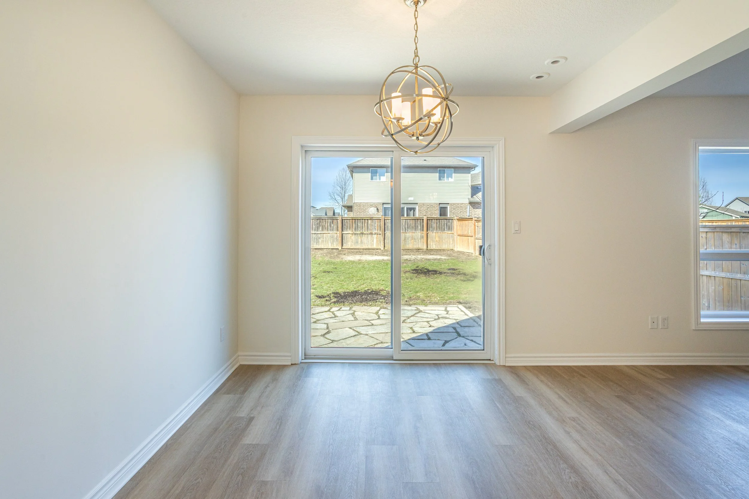 110 Peach Tree Blvd-16.jpg