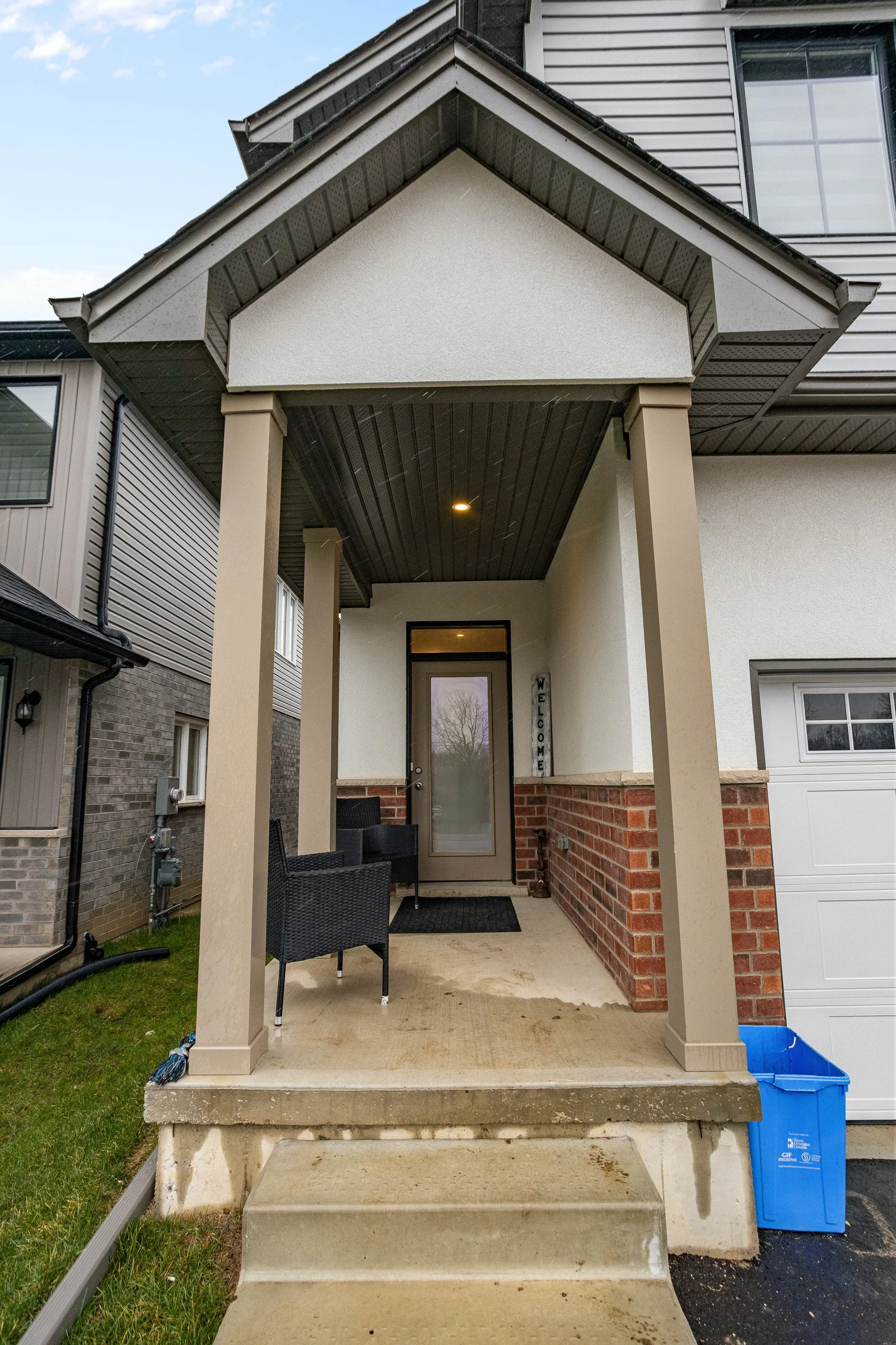 2677 Bobolink Ln-4.jpg