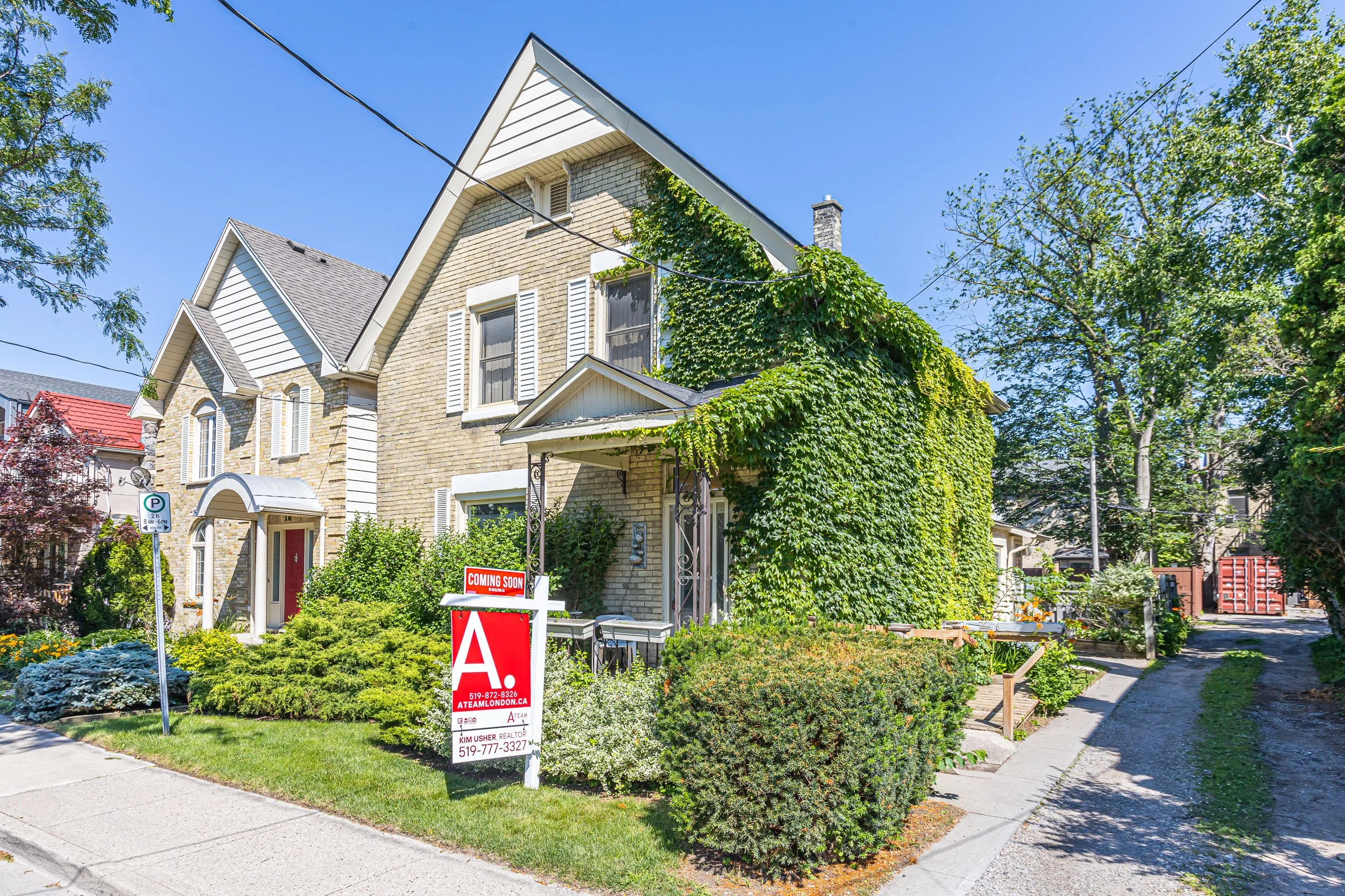 16 Kenneth Ave-2.jpg