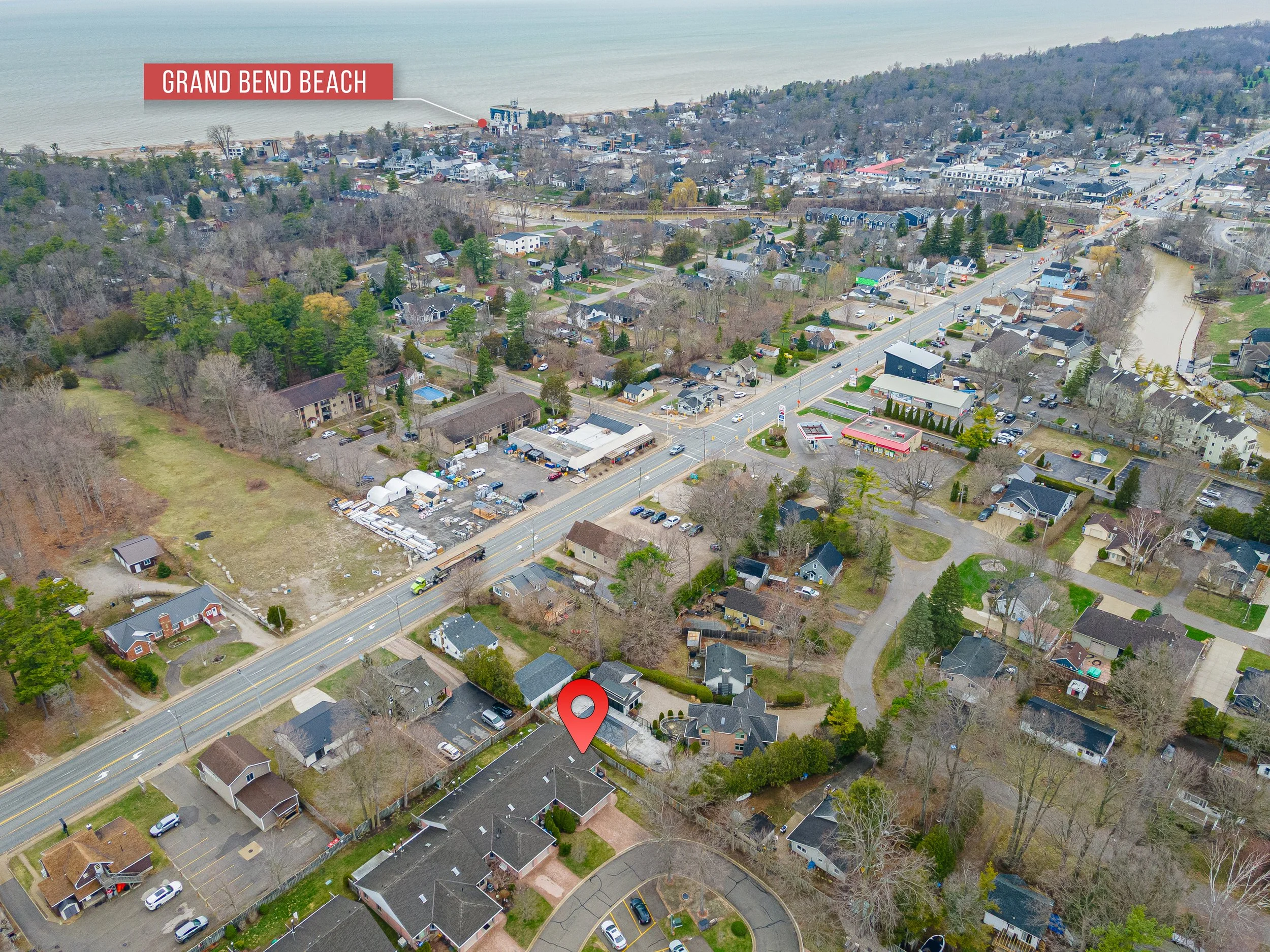 12-90 Ontario St S -54.jpg